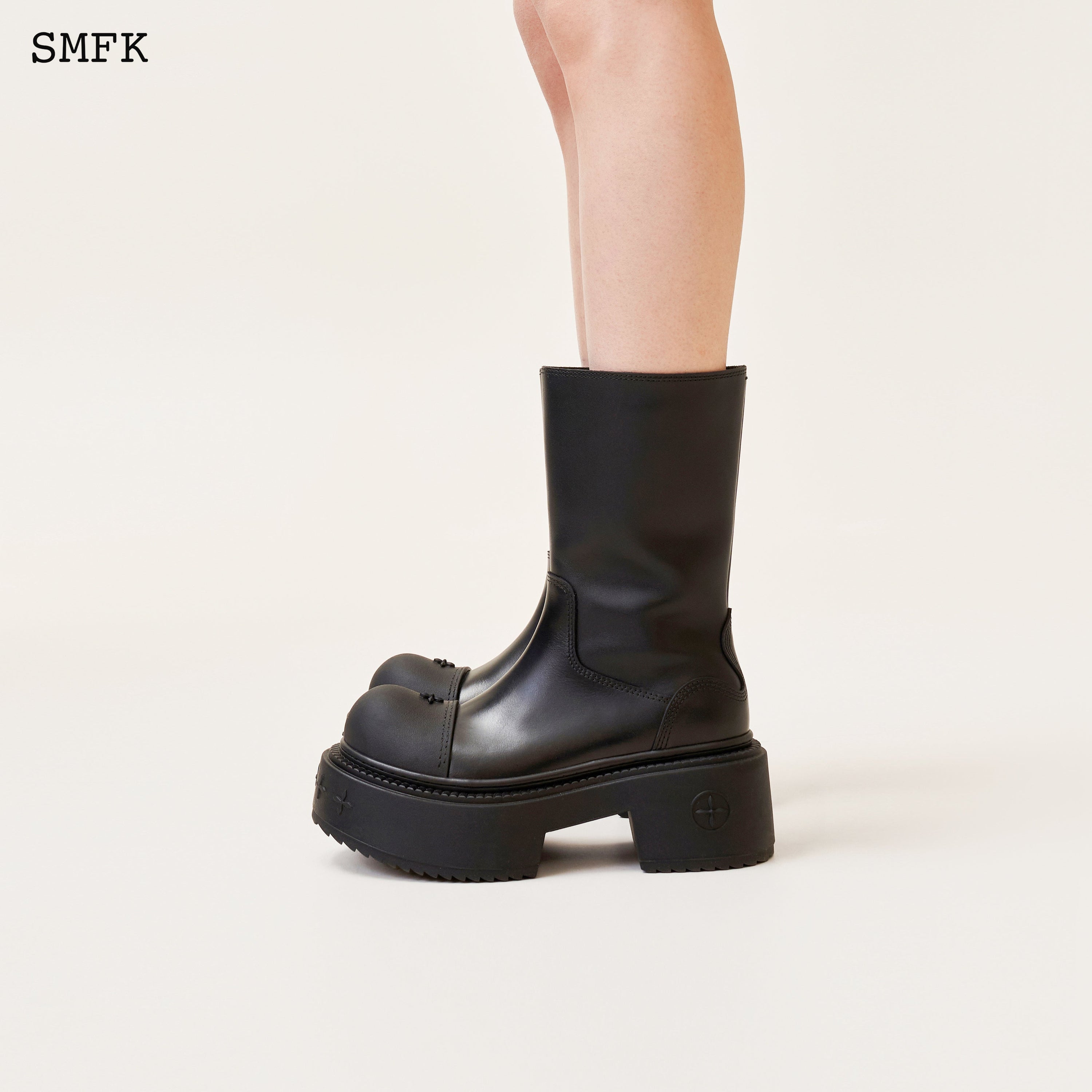 Compass Rider Low Boots In Black - SMFK Official