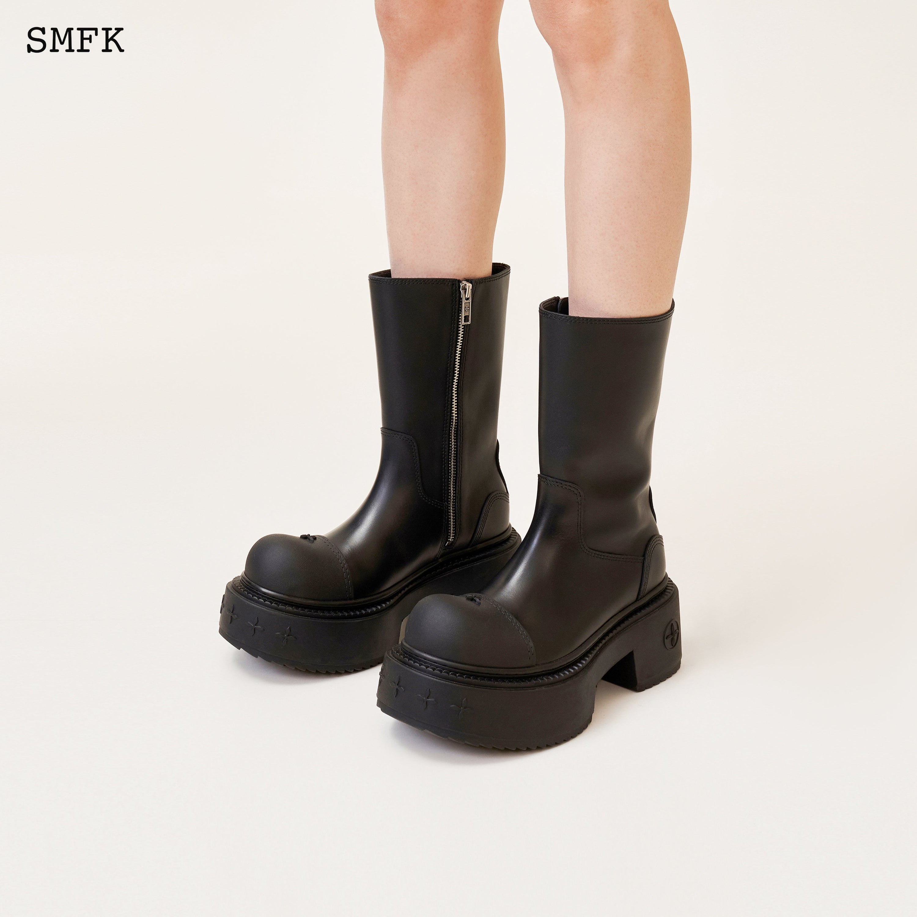 Compass Rider Low Boots In Black - SMFK Official