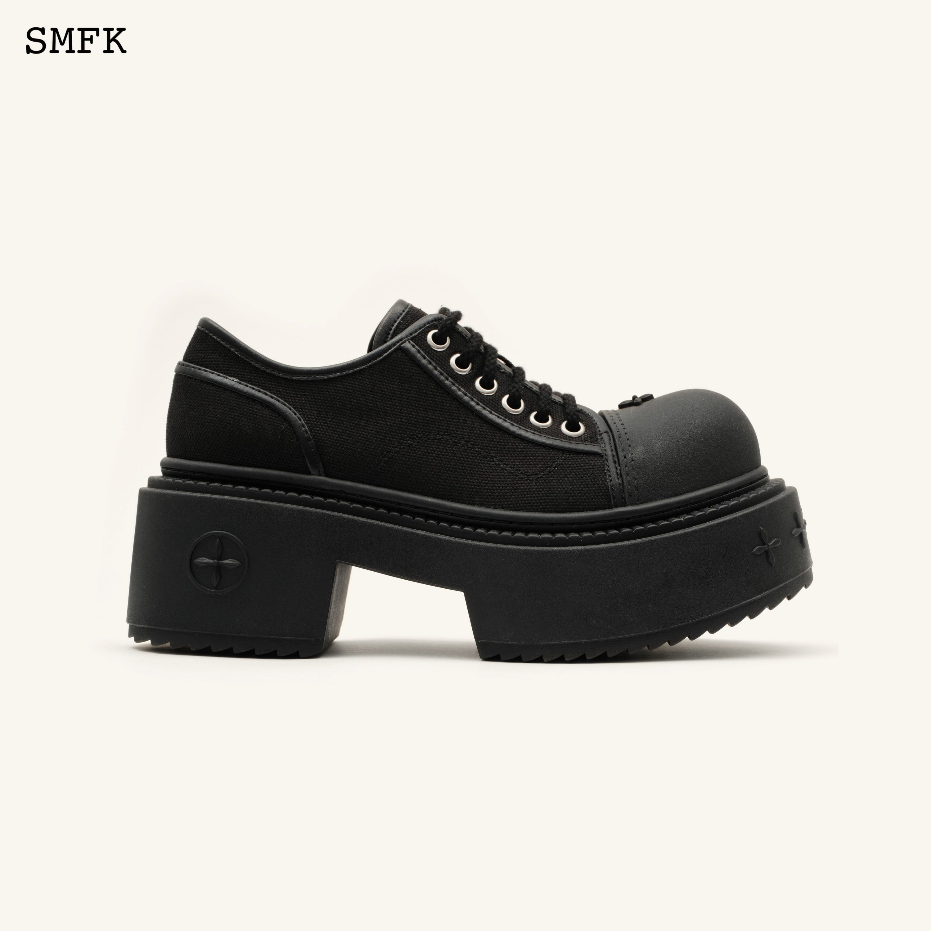 Compass Rider Low-Top Boots In Black - SMFK Official