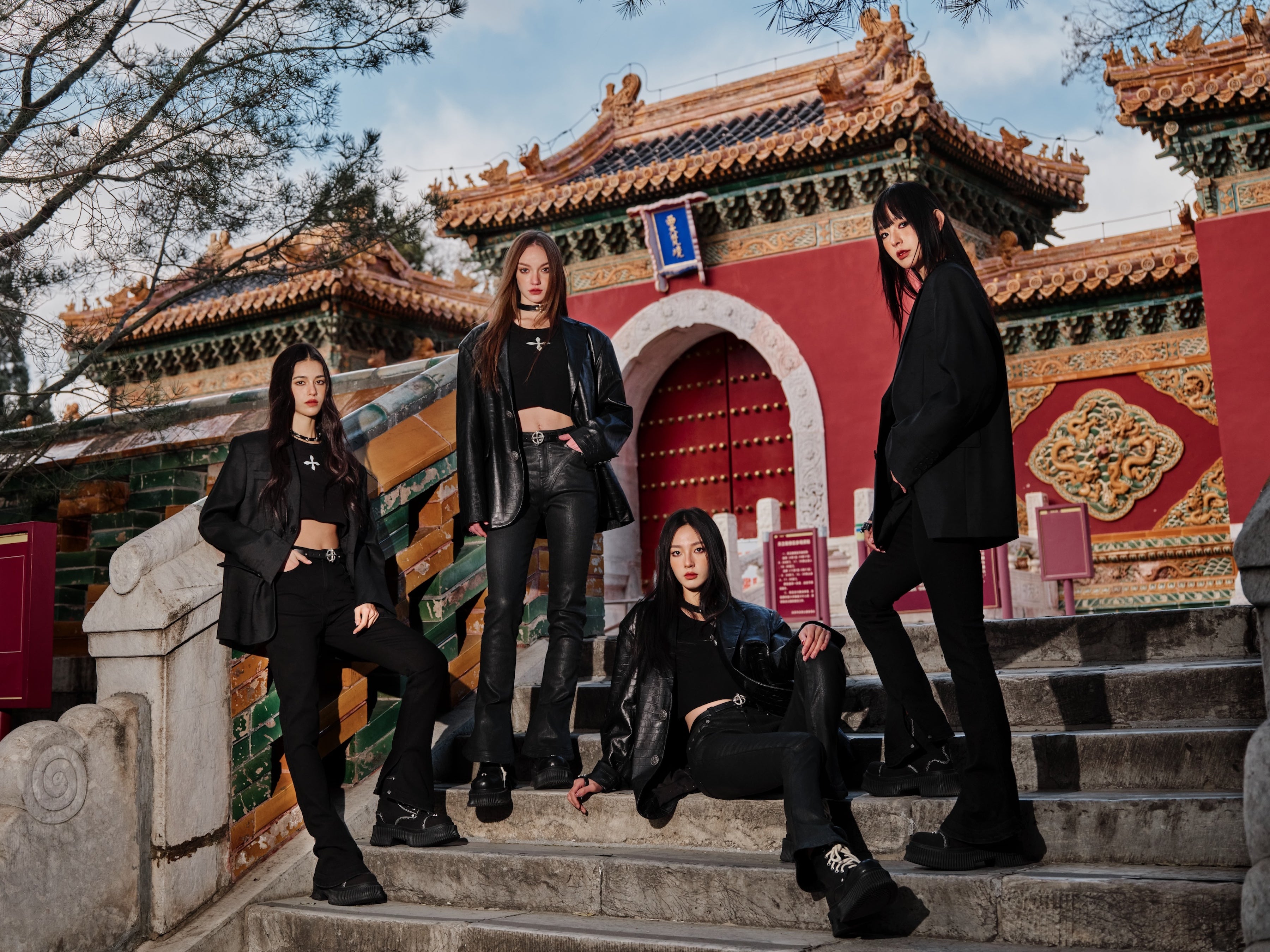 24SS – SMFK Official