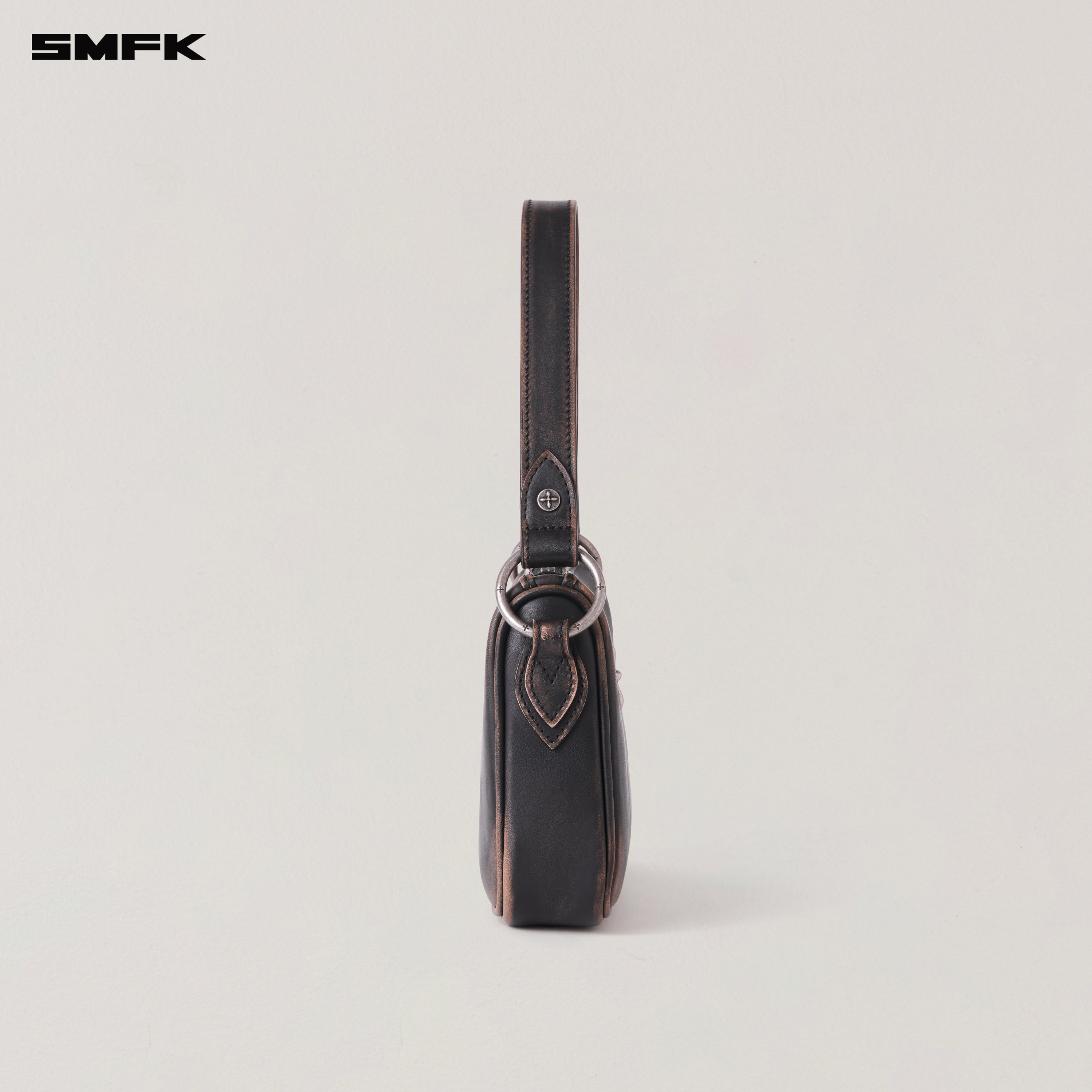 COMPASS BADGE  HANDCRAFT PATINA LEATHER SHOULDER/MEDIUM WILD BLACK PATINA