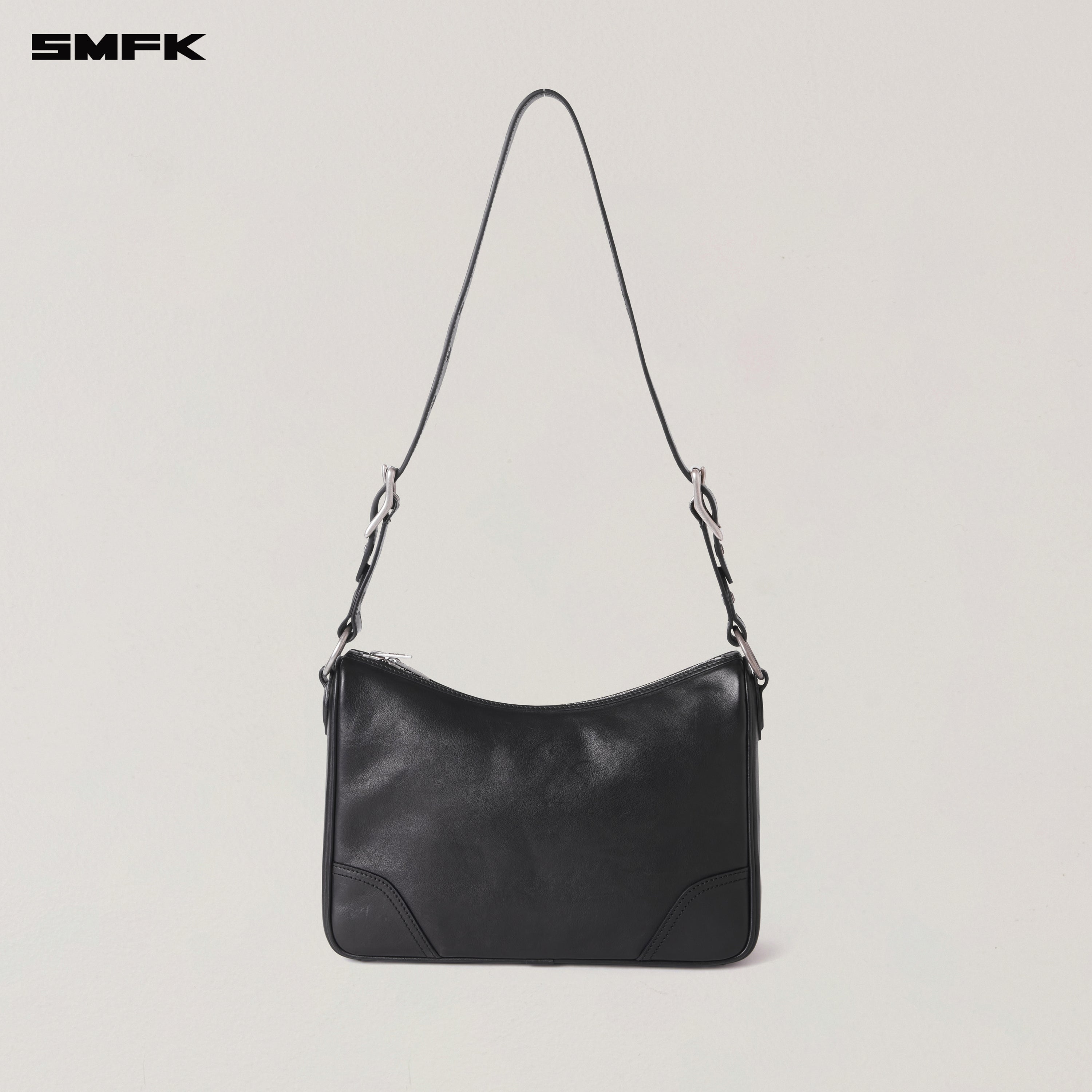 ワイルドオリジン レザーショルダーバッグ/ラージ ウィルダネス ブラック