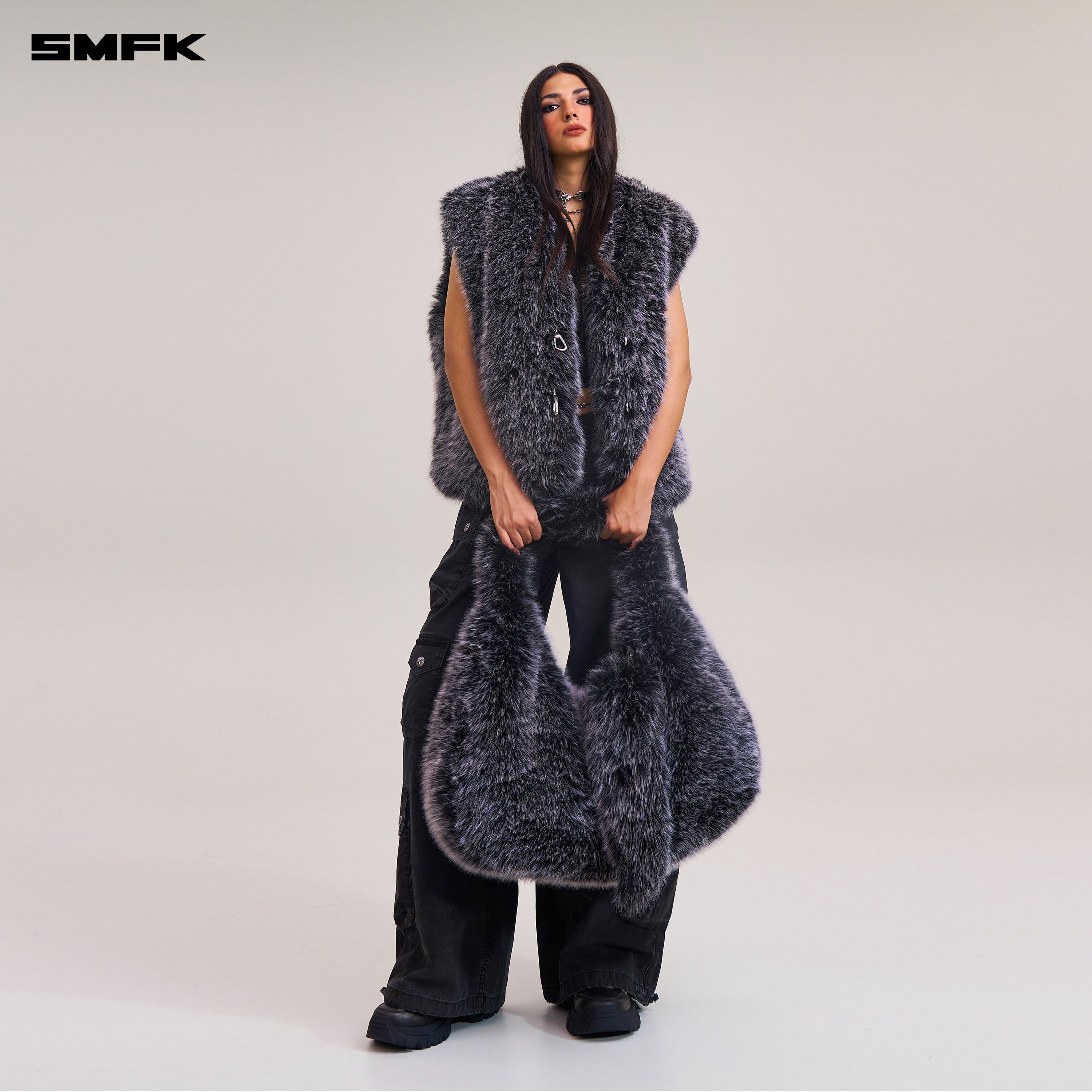 十字架像の石袋/大型銀黒狐