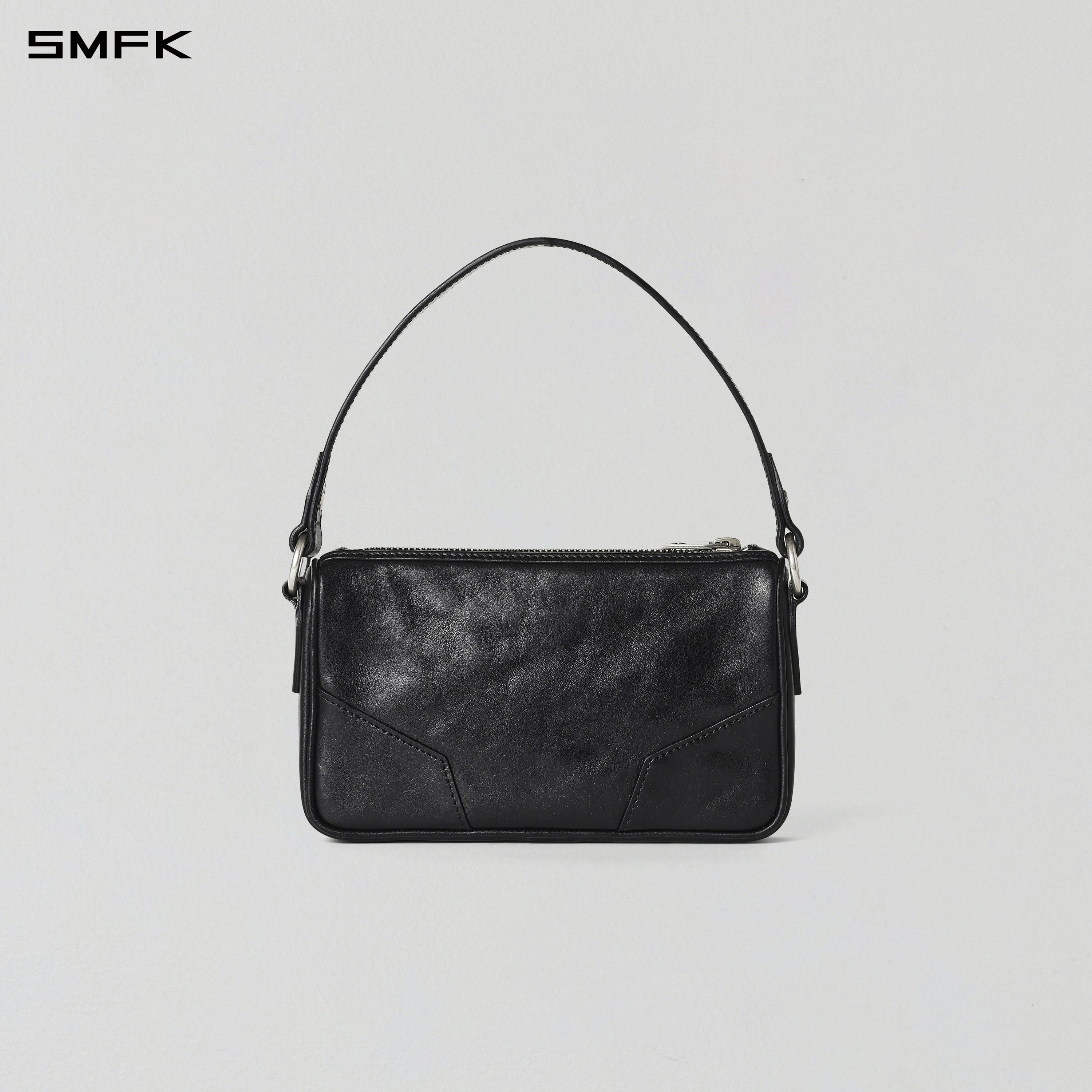 CORE CLASSIC LEATHER SHOULDER BAG/SMALL WILD BLACK