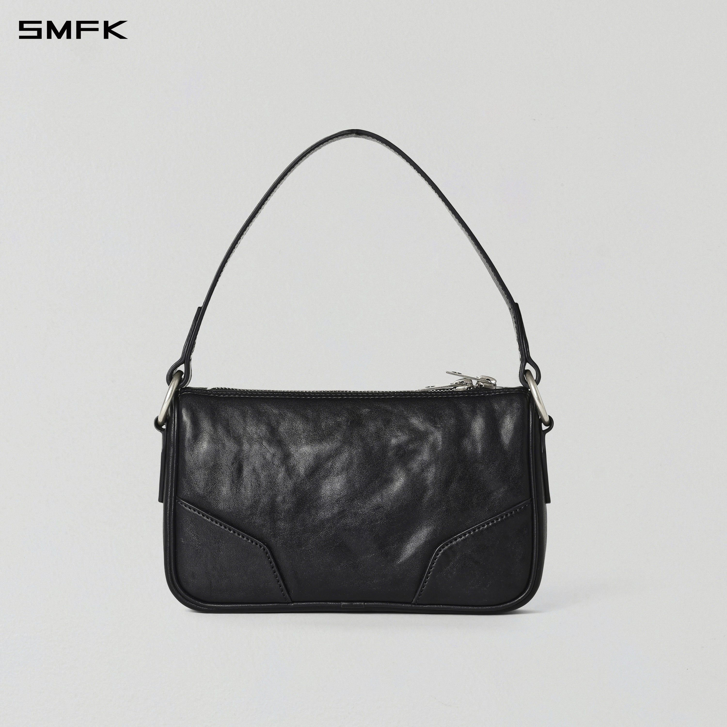 CORE CLASSIC LEATHER SHOULDER BAG/MID WILD BLACK