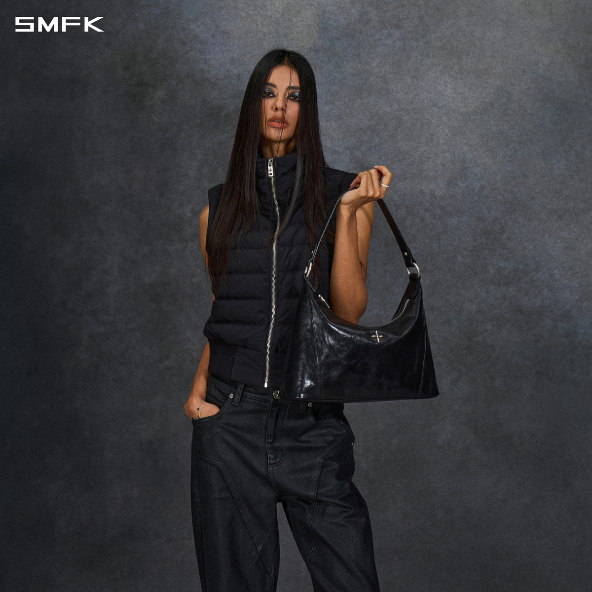 PHANTOM RESHAPE POLYGONAL SHOULDER BAG/MID WILD BLACK