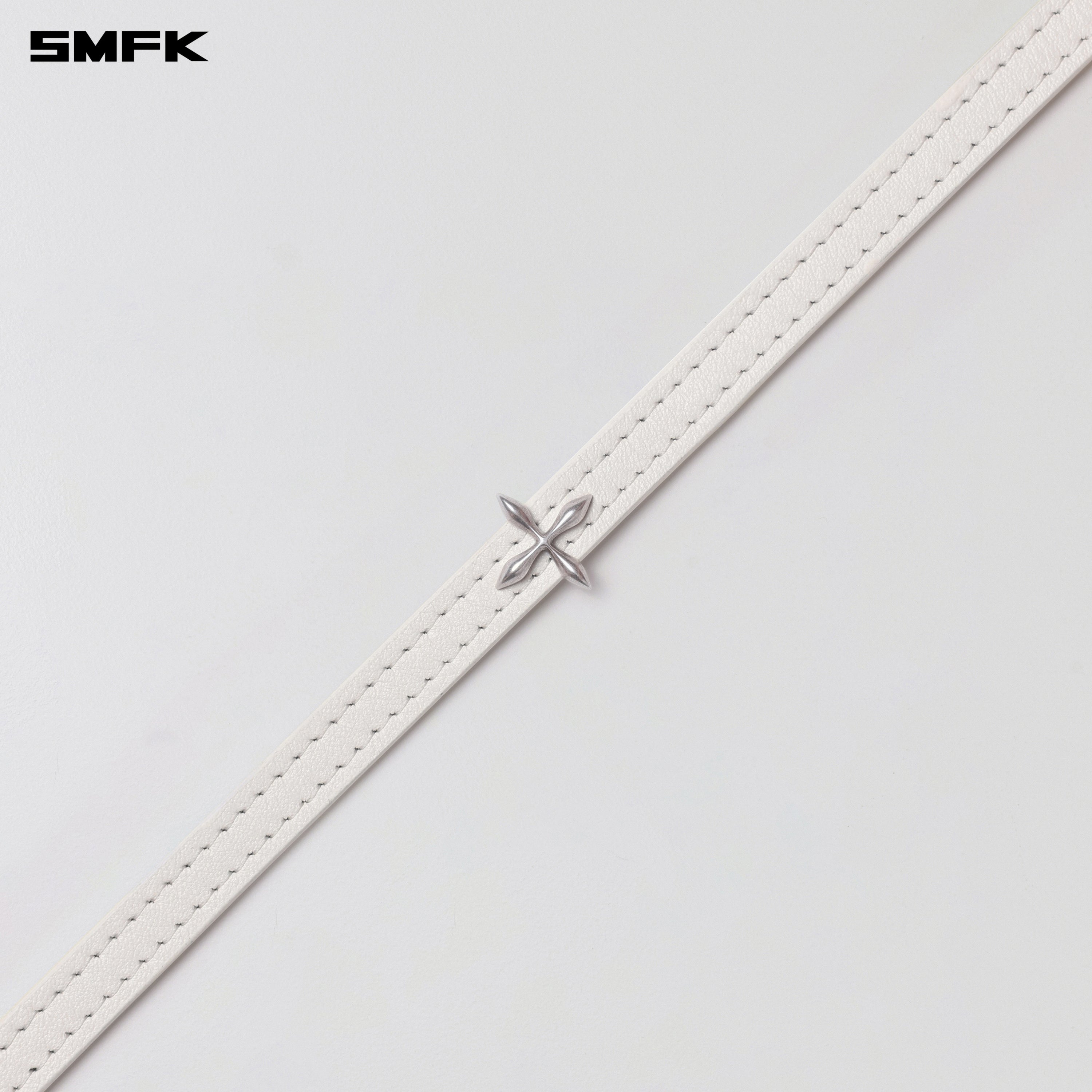 MIRAGE MIRROR LEATHER CHOCKER/SMALL CLOUD WHITE