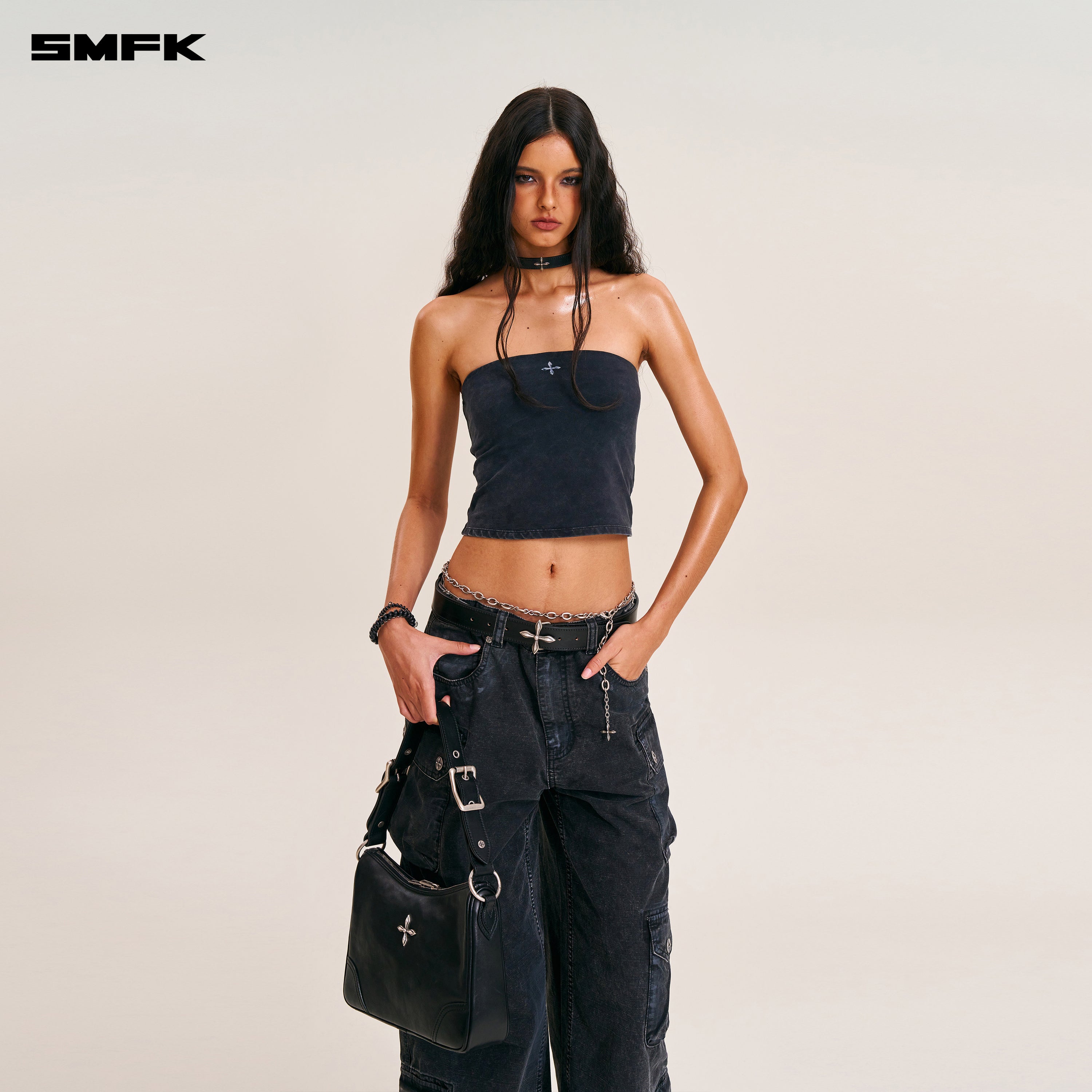 クロスリベットハンドメイドホースレザーカラー ミディアム ウィルダネス ブラック