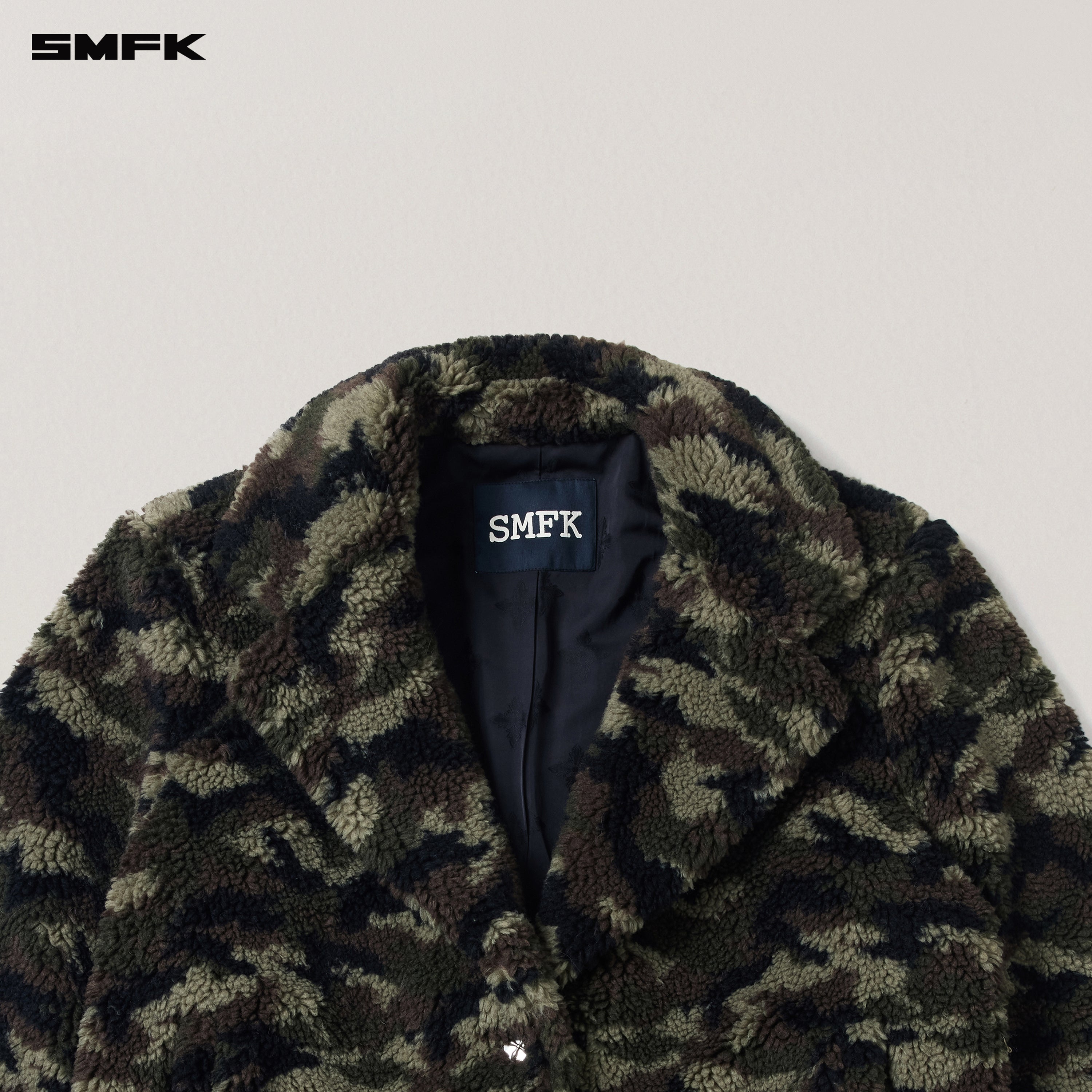 十字架の彫像さまようウールジャカード迷彩ワイドコートランドカモフラージュ