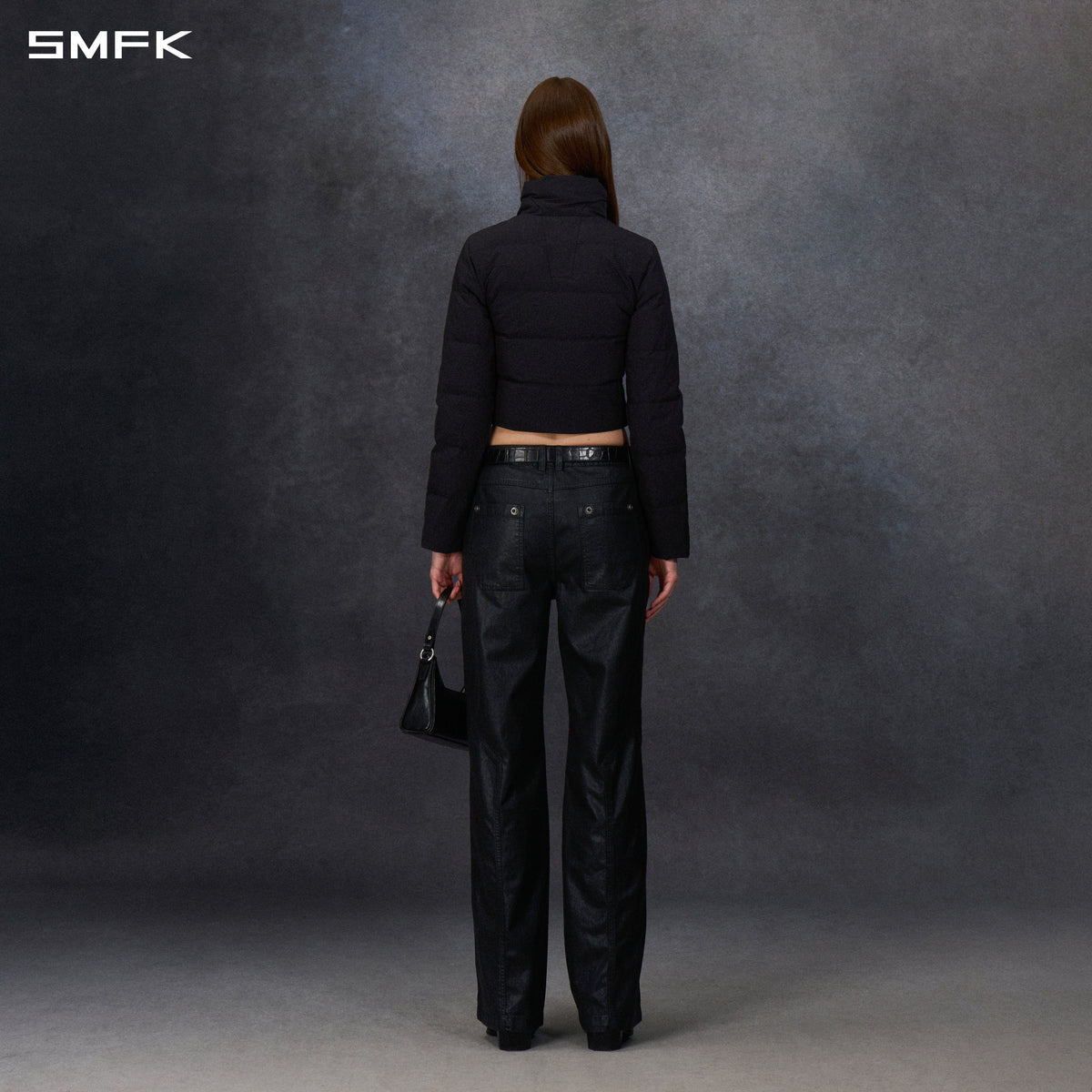 MIRAGE PSYCHIC SLIM SHORT DOWN JACKET/WHITE DUCK DOWN/W WILD BLACK
