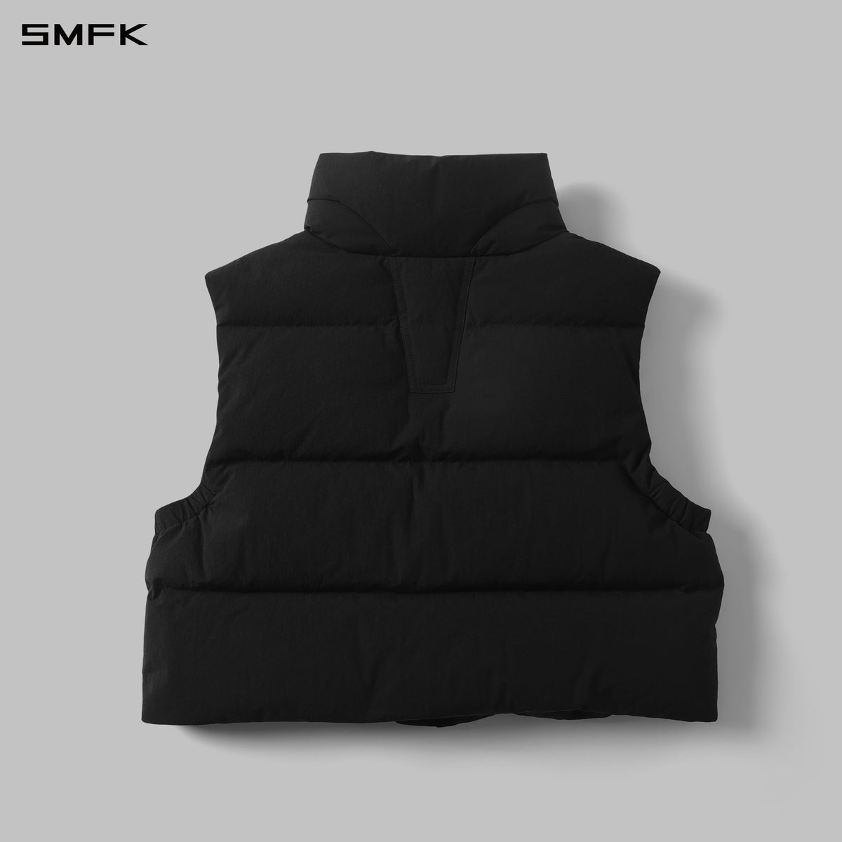 MYTH AEOLUS SHORT DOWN VEST/WHITE DUCK DOWN/W WILD BLACK