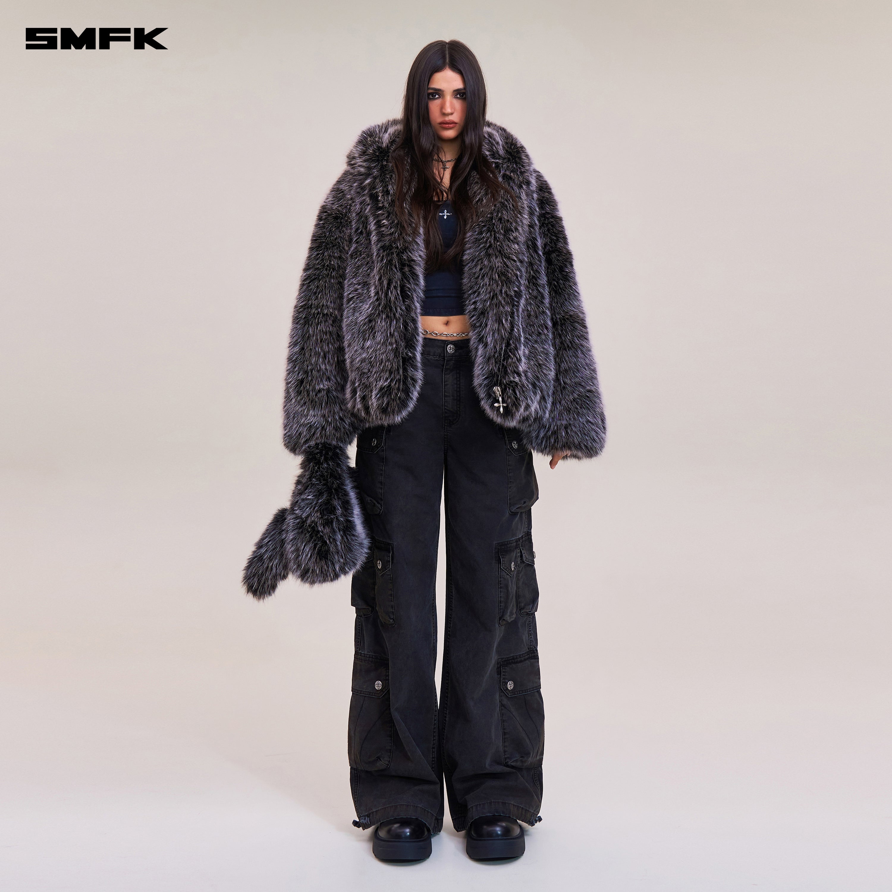 クロススタチュー ウェイストランド ワイド パーカー シルバー ブラックフォックス