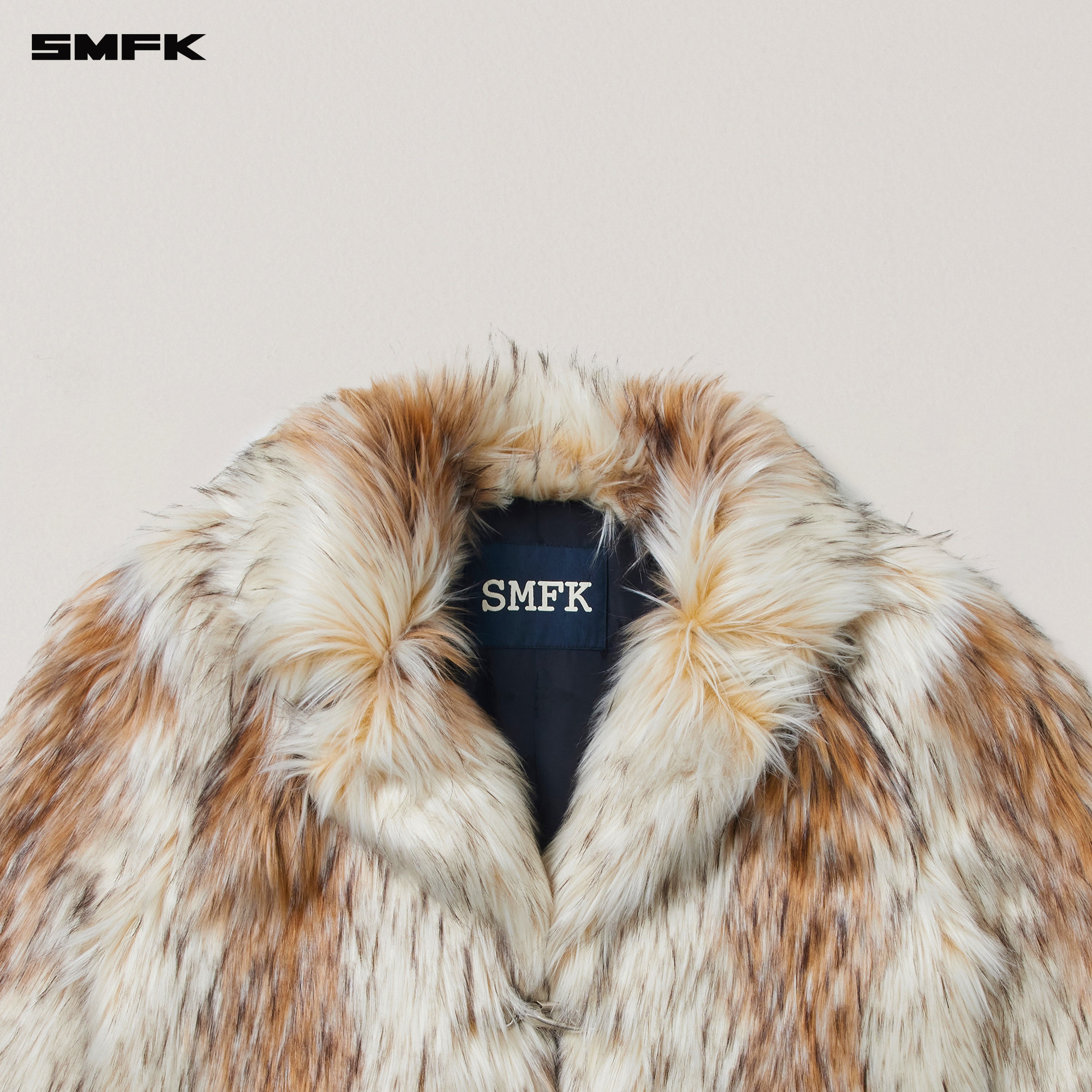 クロススタチュー ウィルダネス ハンティングジャケット/ショート アークティックウルフ ホワイト