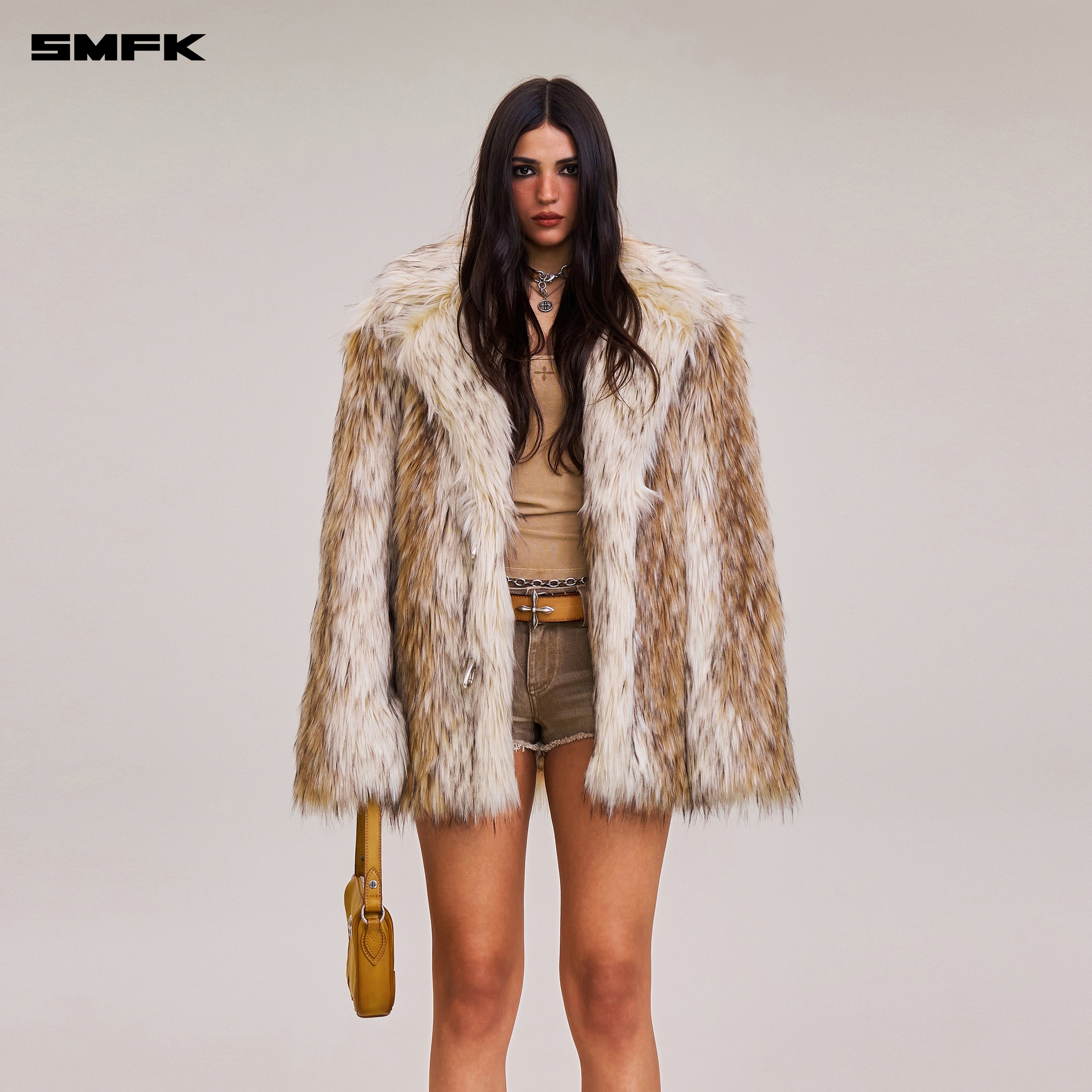 十字架の置物 荒野の狩猟用ジャケット 北極オオカミ ホワイト