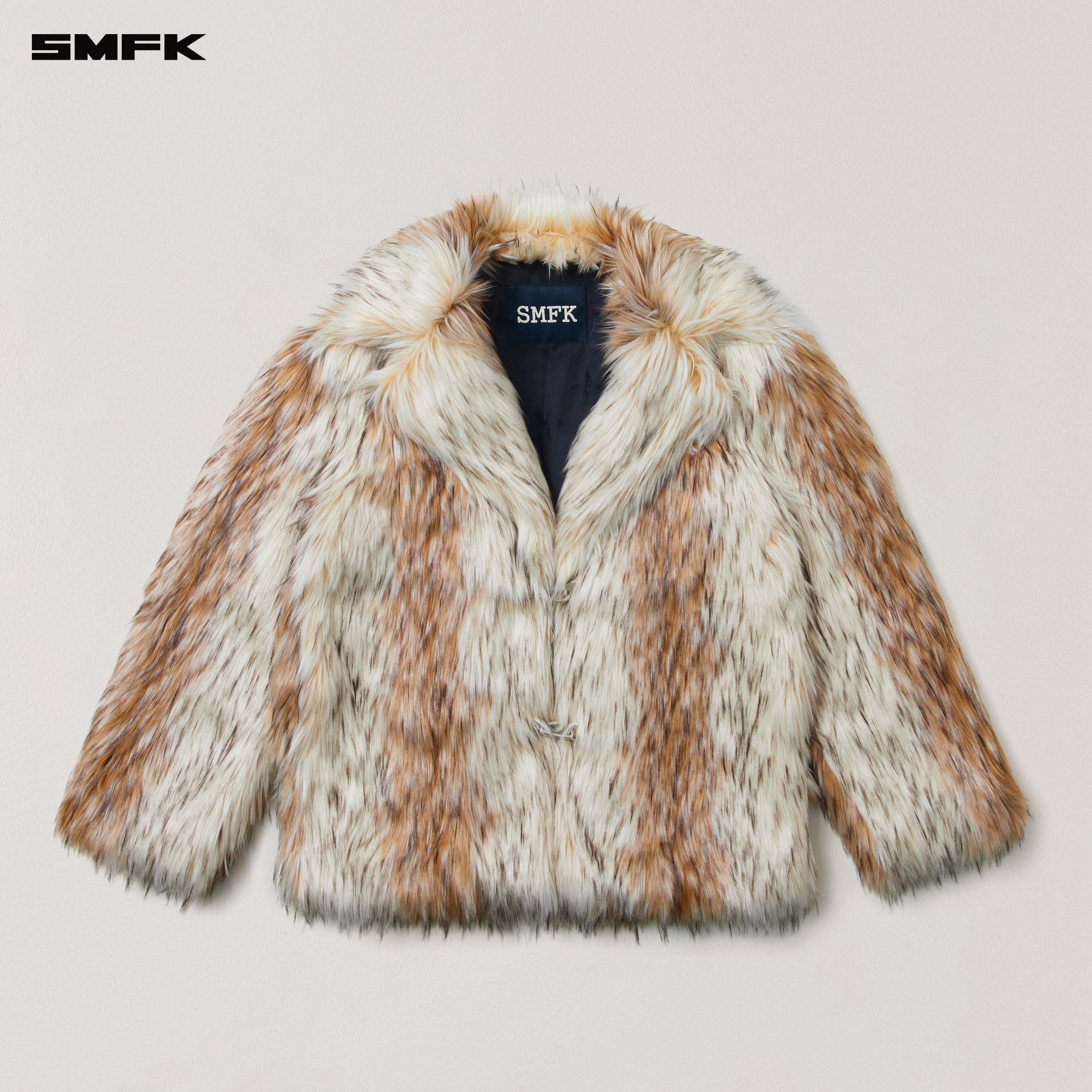 十字架の置物 荒野の狩猟用ジャケット 北極オオカミ ホワイト