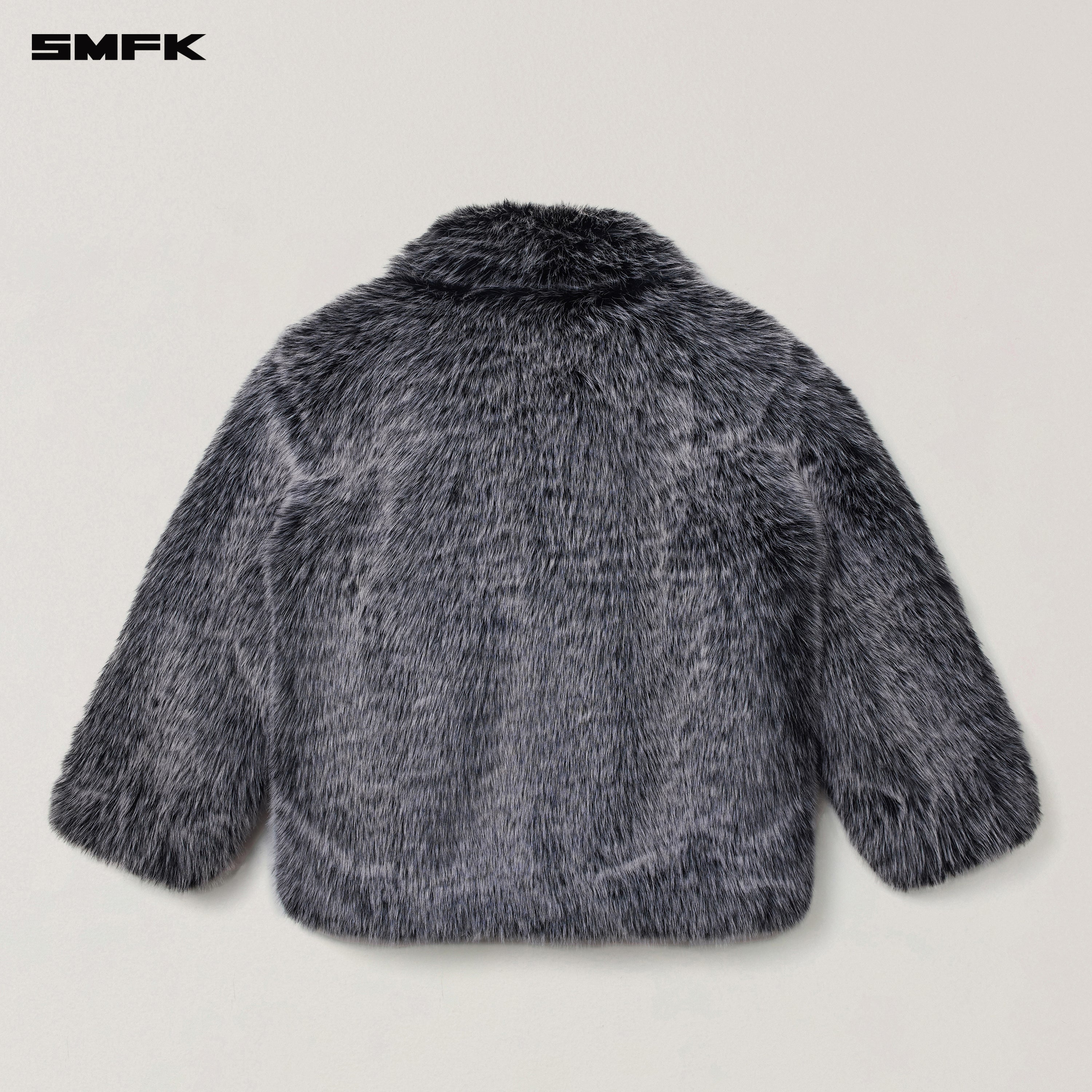 十字架の彫像 荒野の狩猟用コート 銀黒狐