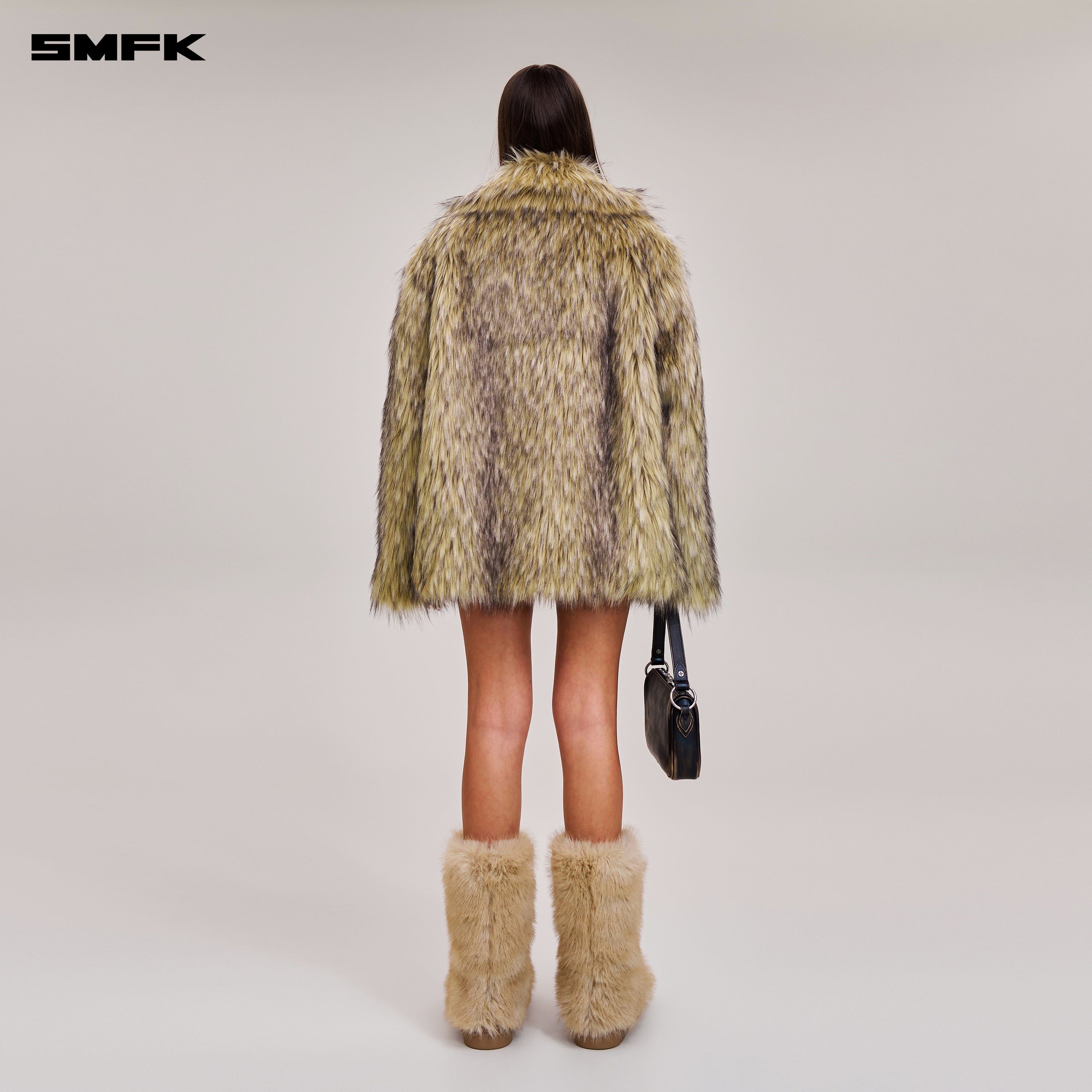 十字架の置物 荒野の狩猟コート ウルフ ブラウン