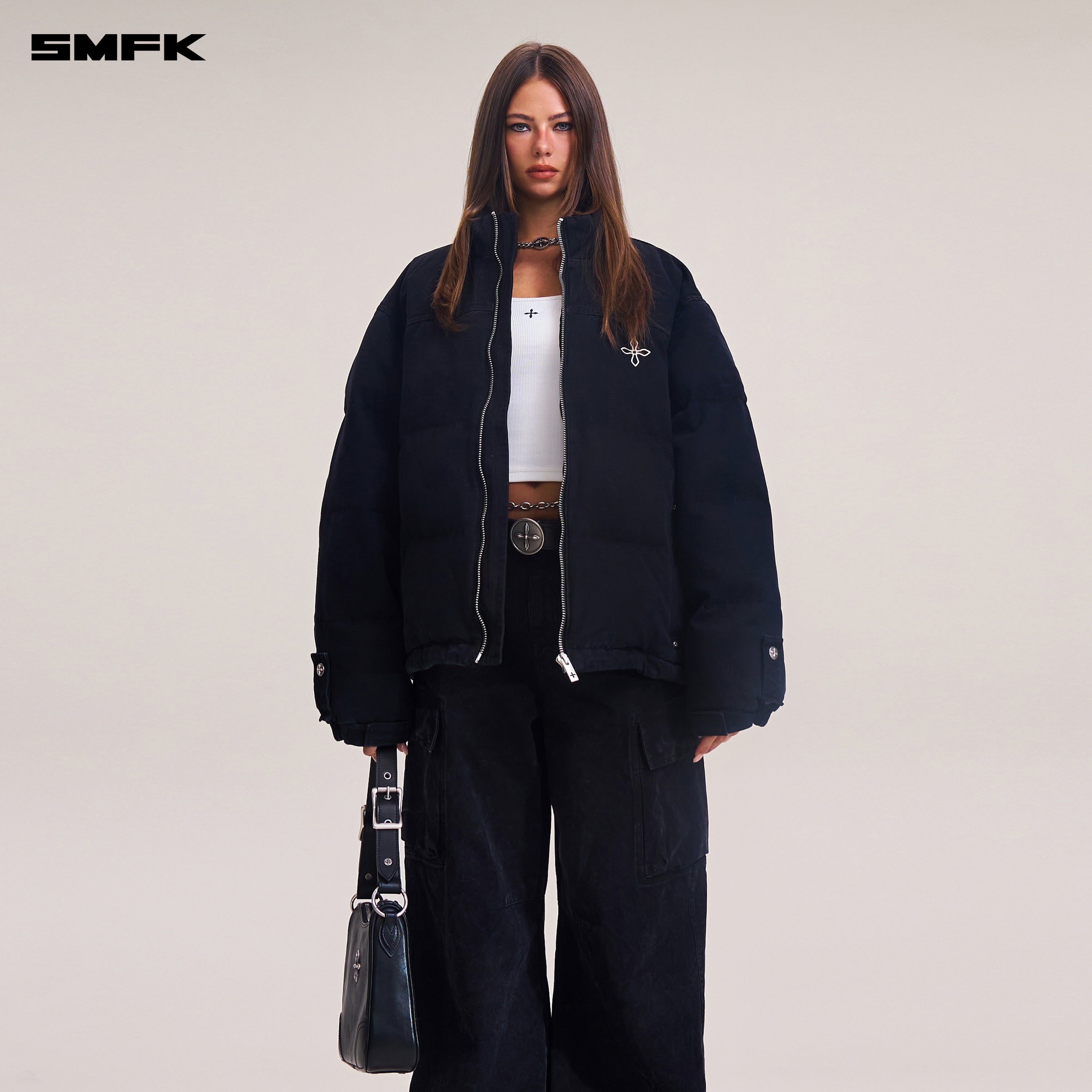 十字架の彫像 荒野の狩猟 コットン 荒野の黒