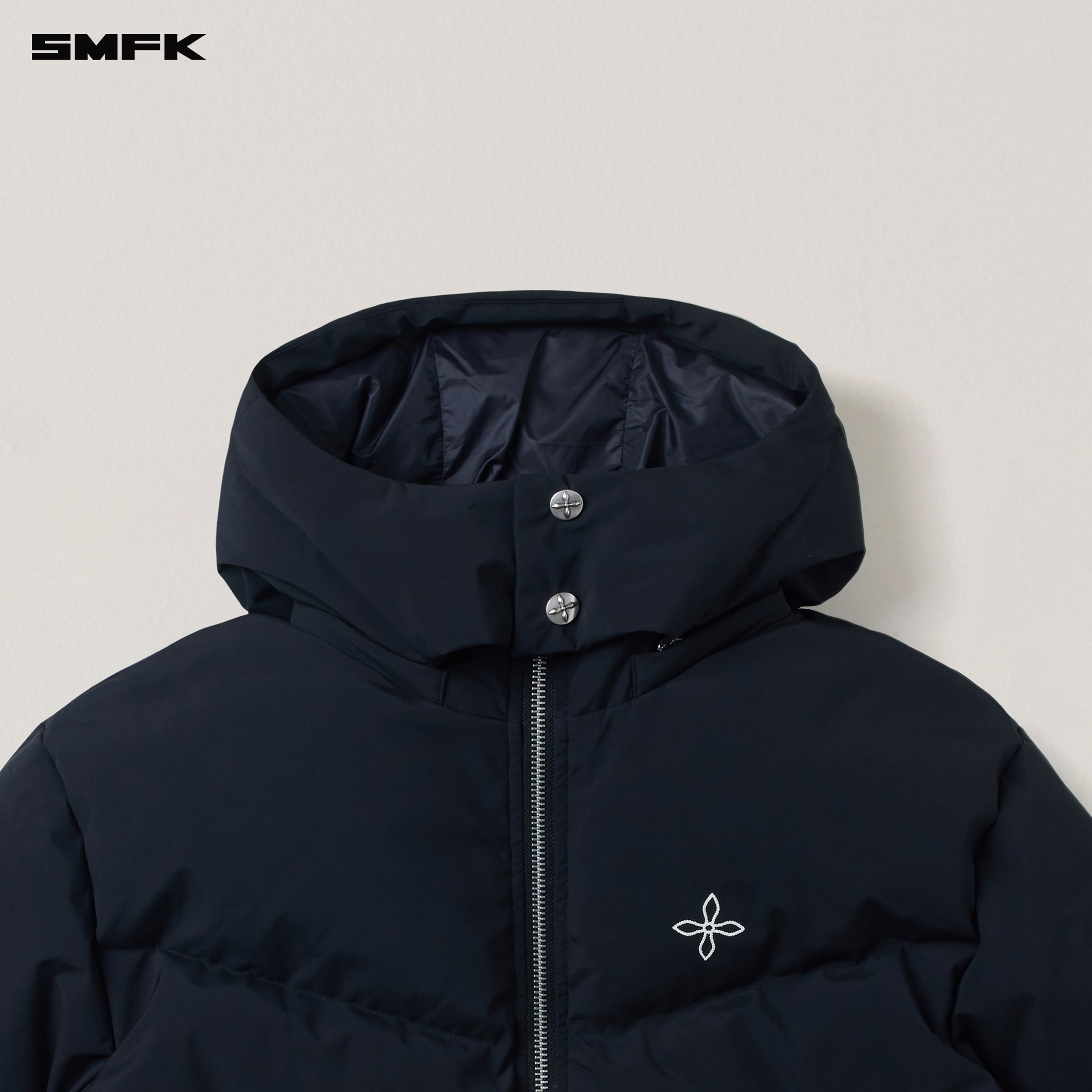 クロススタチュー ウィルダネス ハンティング ワイドボディ ダウンジャケット ウィルダネス ブラック