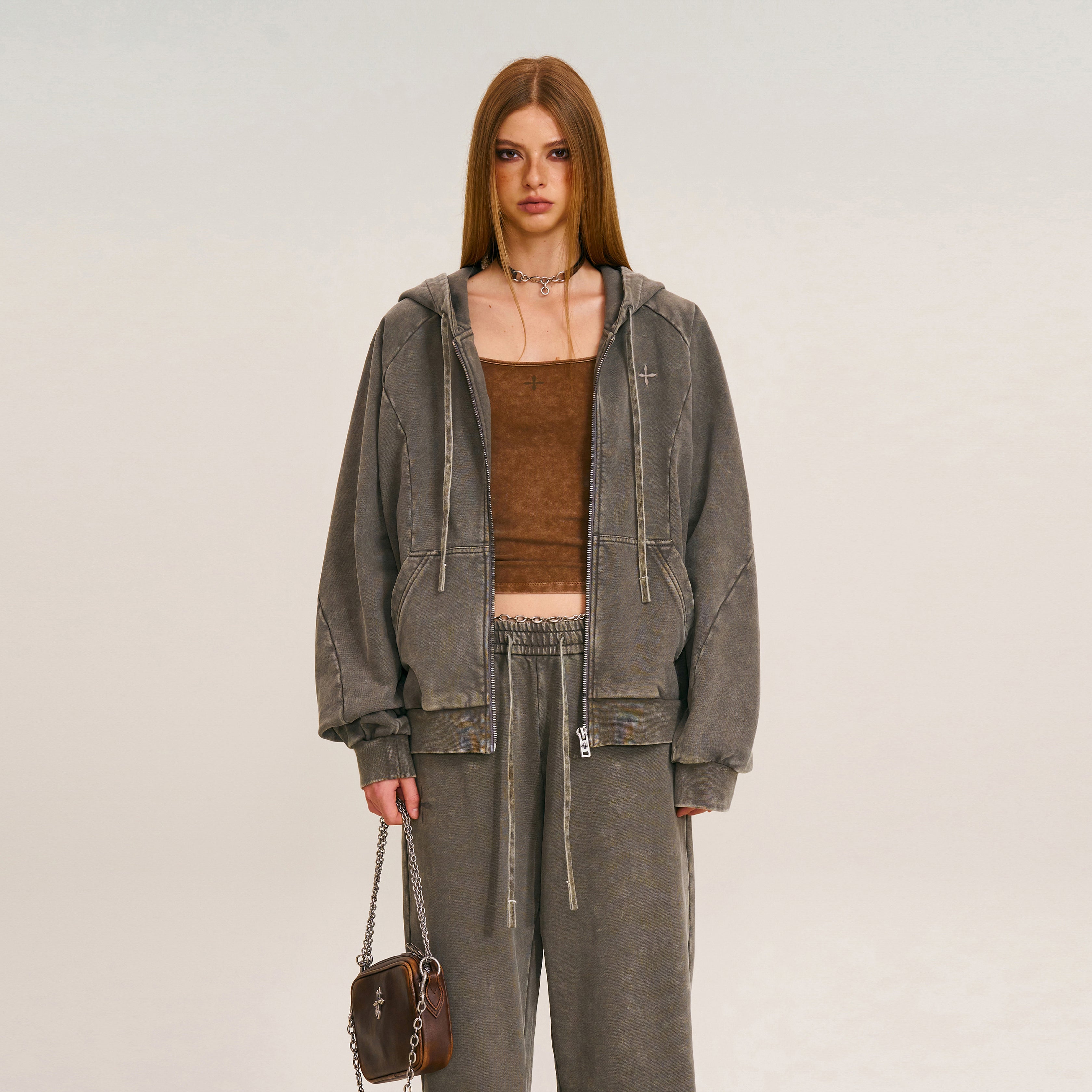 SMFK ブラックパーカー フロントジッパー SMFK ブラックパーカー フロントジッパー - トップス安価