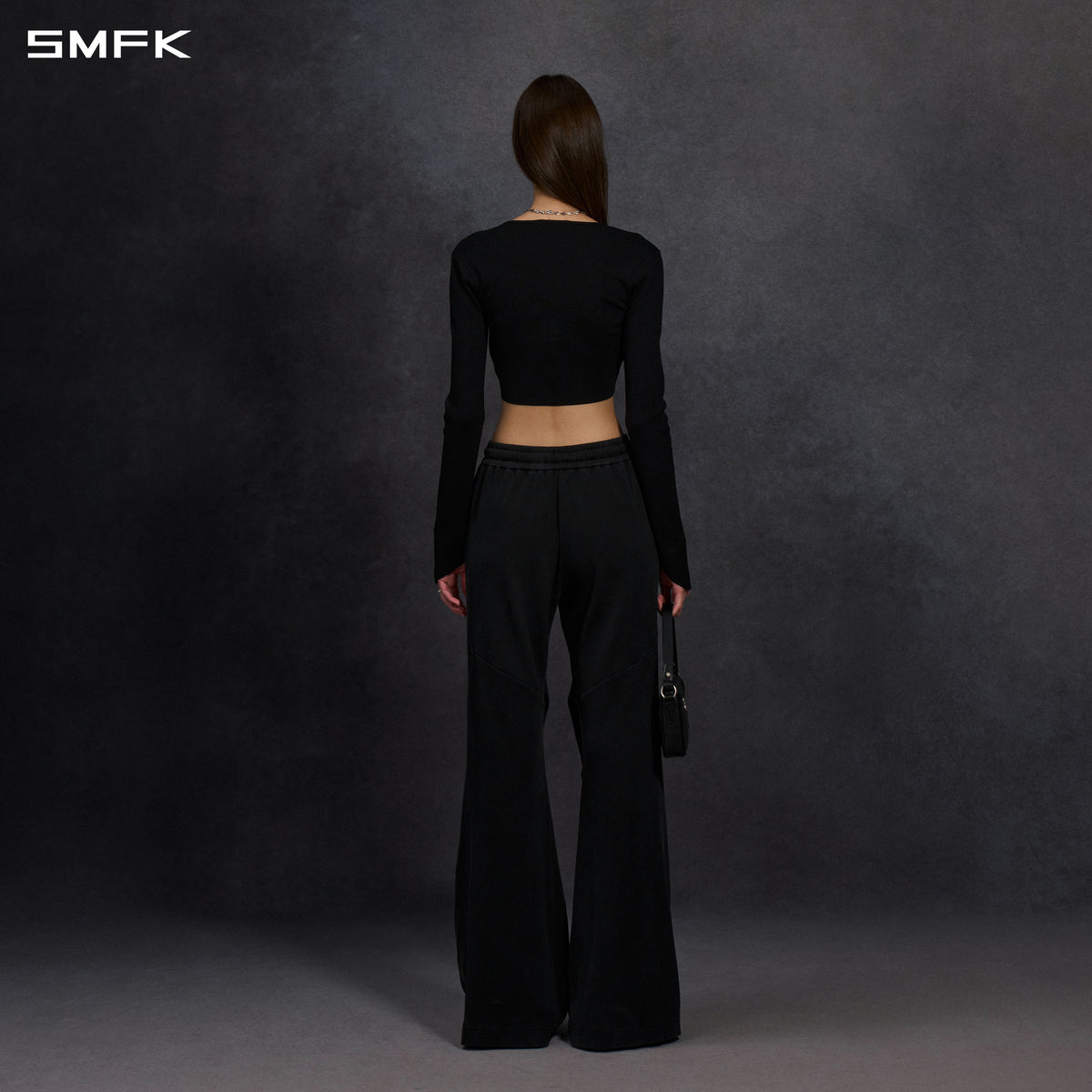 MYTH SIREN EVENING SHORT KNIT PULLOVER/TENCEL+SILK WILD BLACK