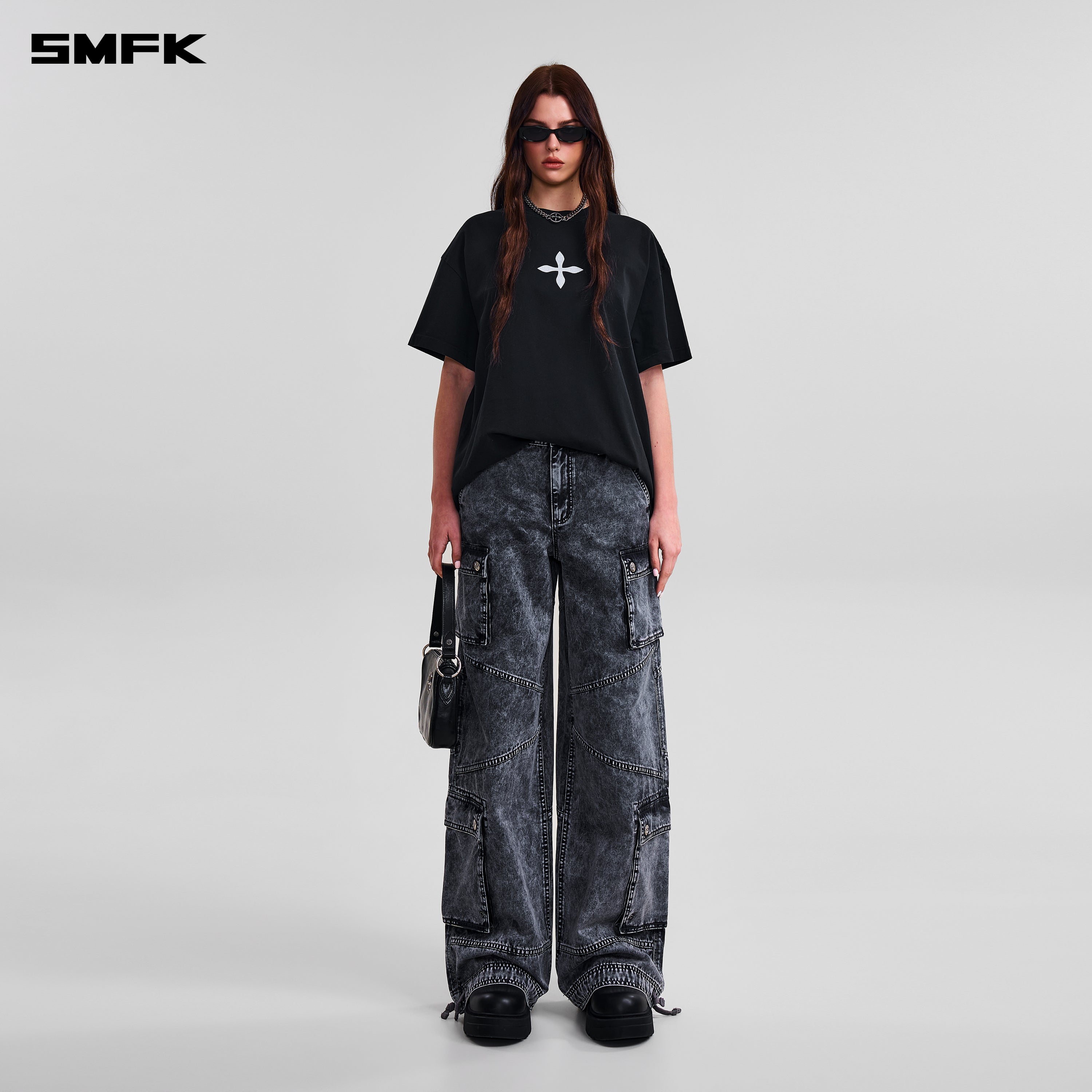 COMPASS MODE MASSIVE TEE-MAGNOLIA/COTTON WILD BLACK