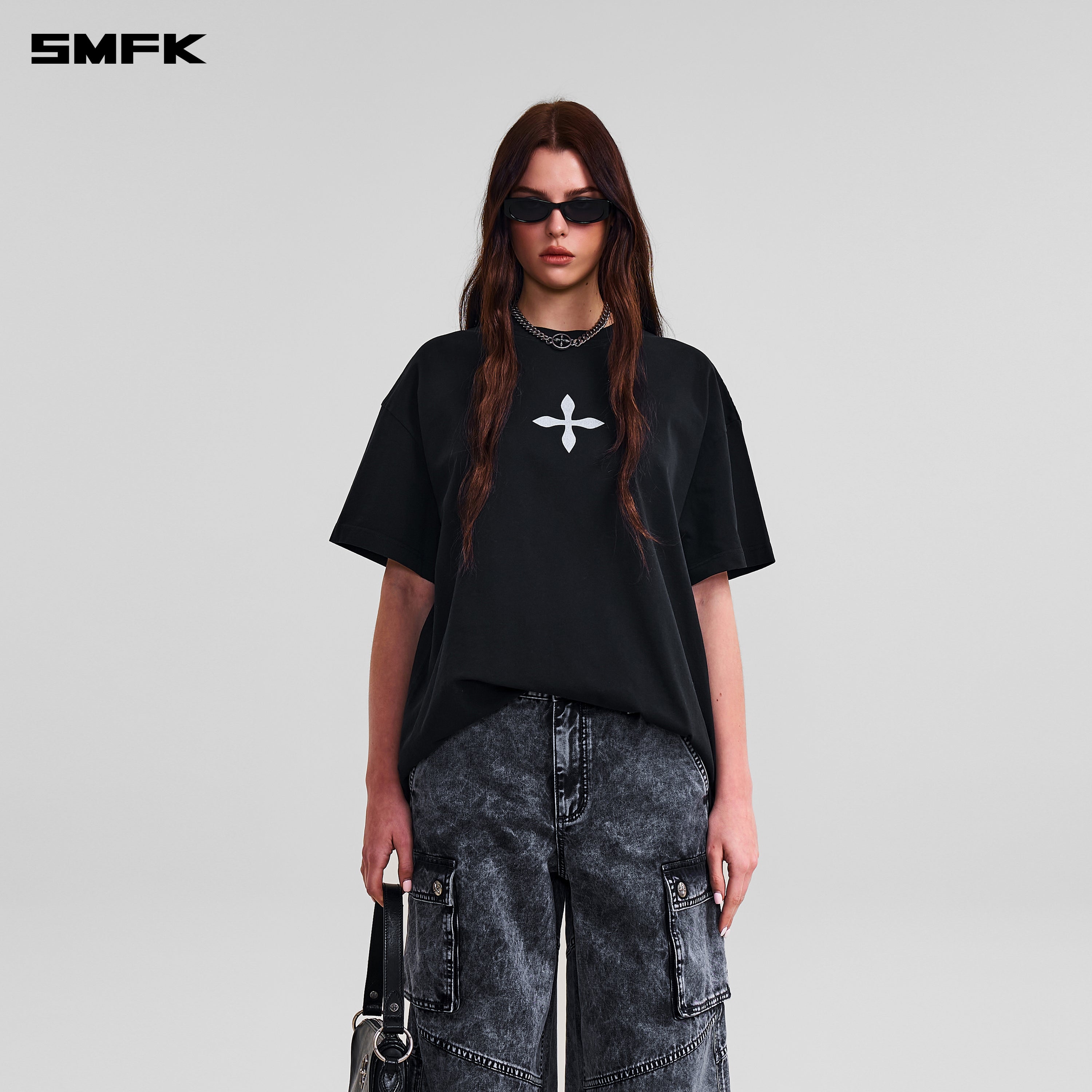 COMPASS MODE MASSIVE TEE-MAGNOLIA/COTTON WILD BLACK