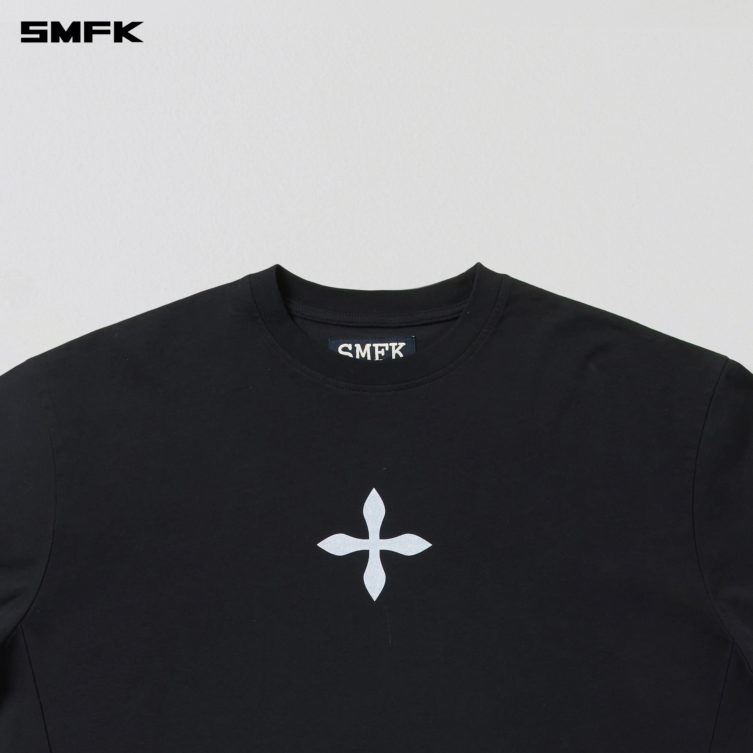 COMPASS MODE MASSIVE TEE-MAGNOLIA/COTTON WILD BLACK