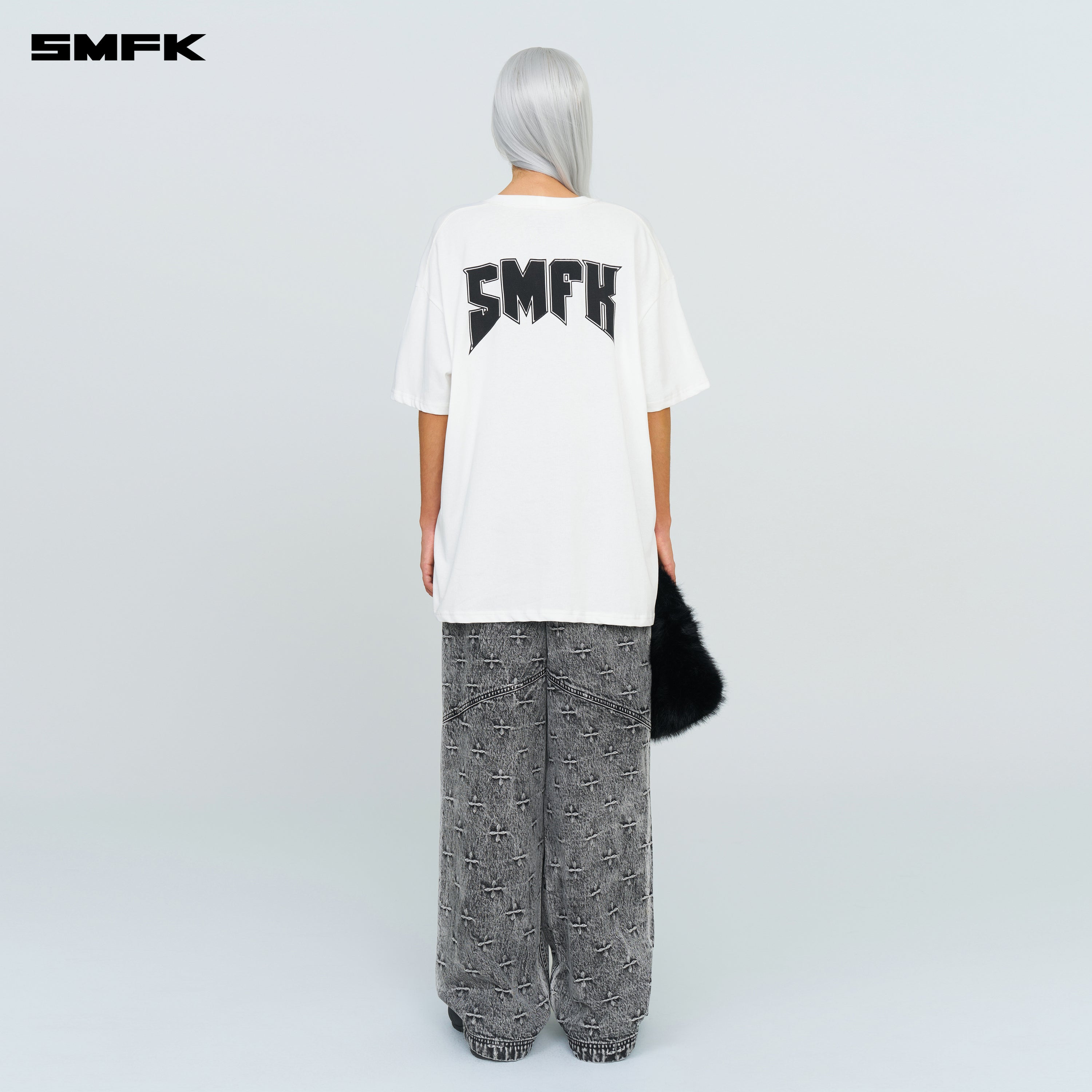 컴퍼스 SMFK 메탈 락 루즈 티 크림