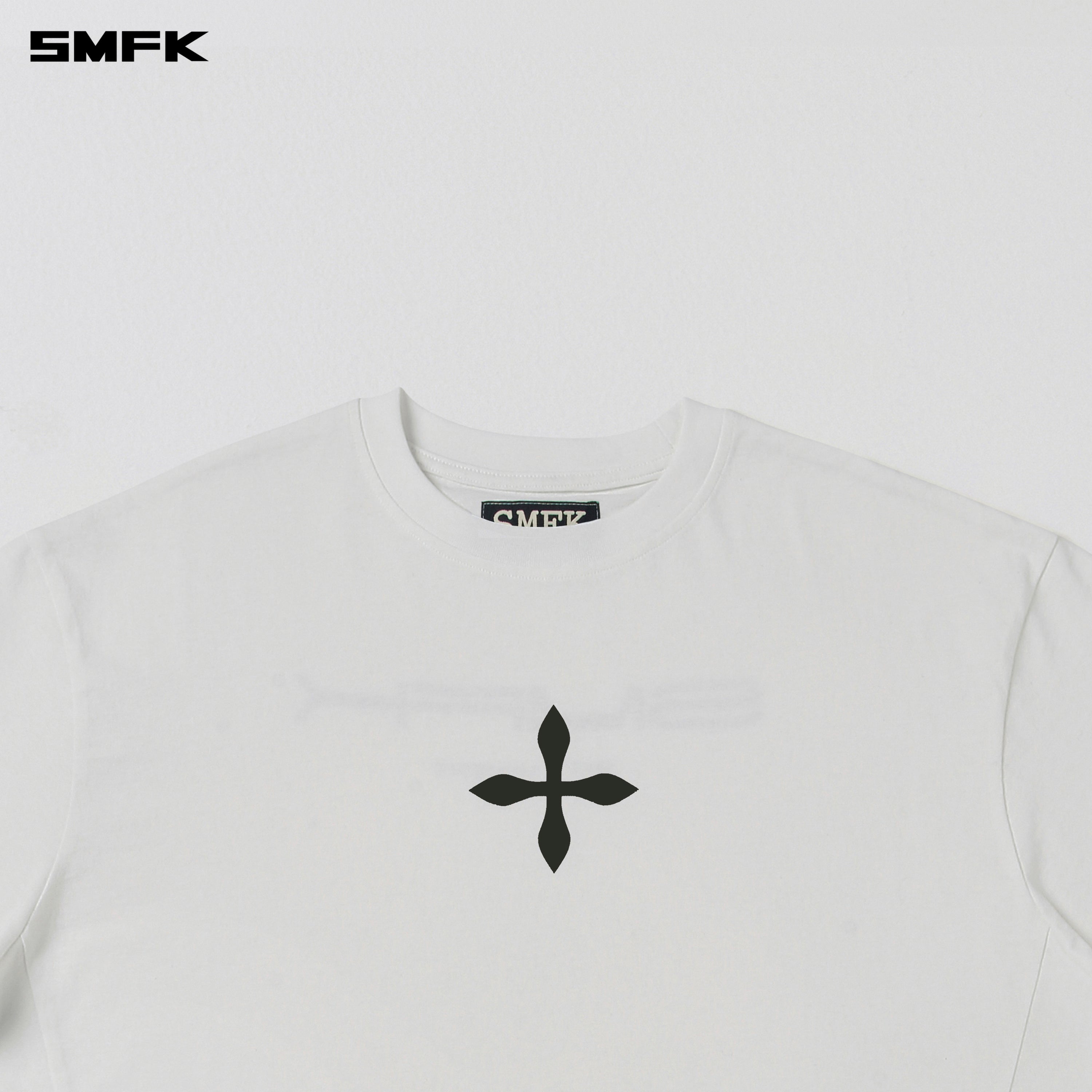 COMPASS MODE MASSIVE TEE-MAGNOLIA/COTTON CLOUD WHITE