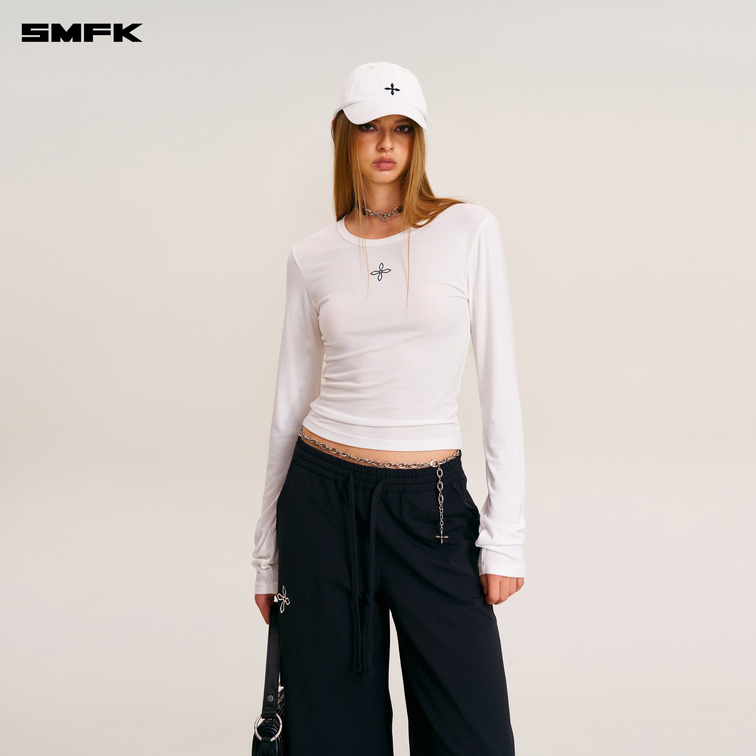 クロスバッジワークベースボールキャップ スノーマウンテン ホワイト