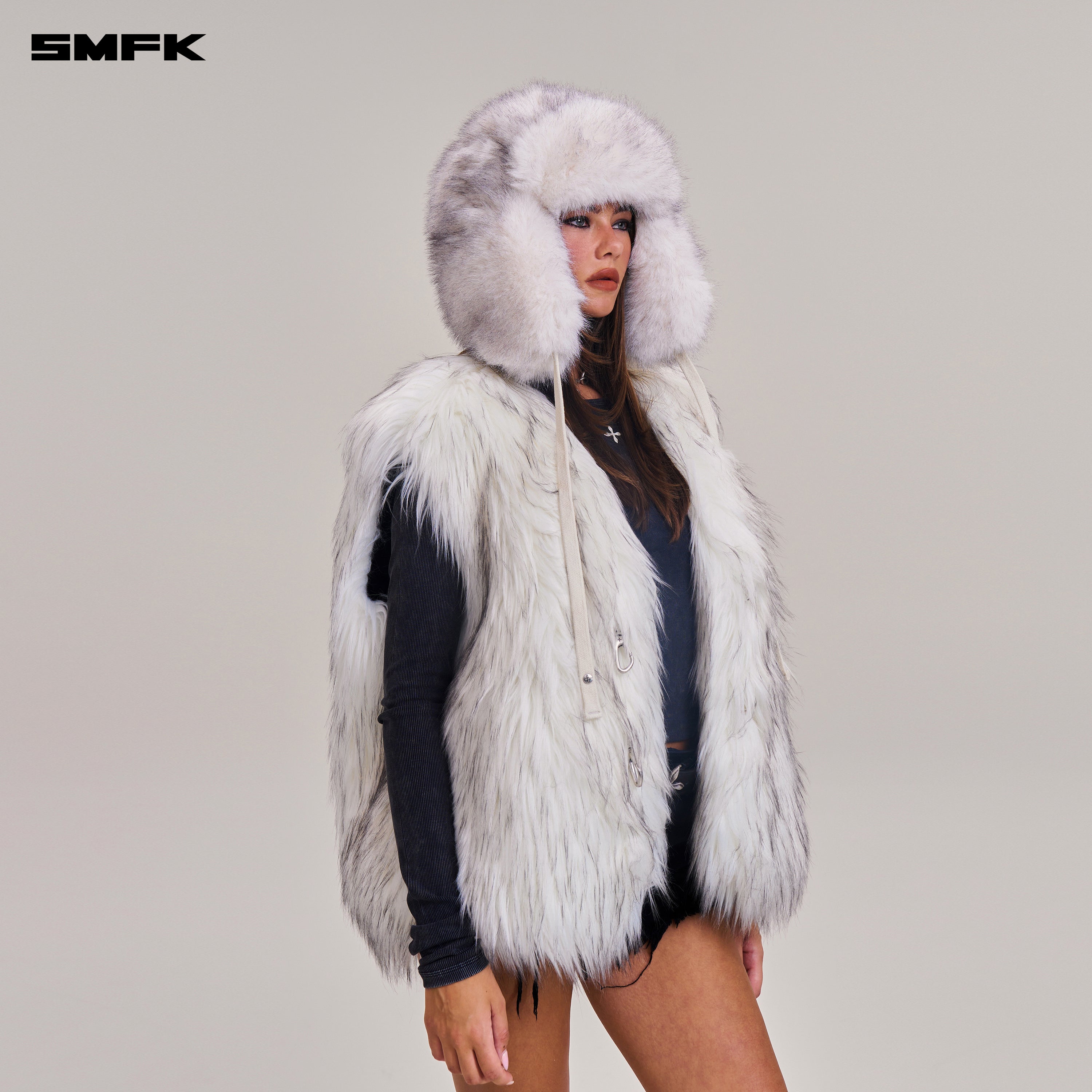 COMPASS MODE WASTELAND FURRY HUNTING HAT ARCTIC FOX WHITE