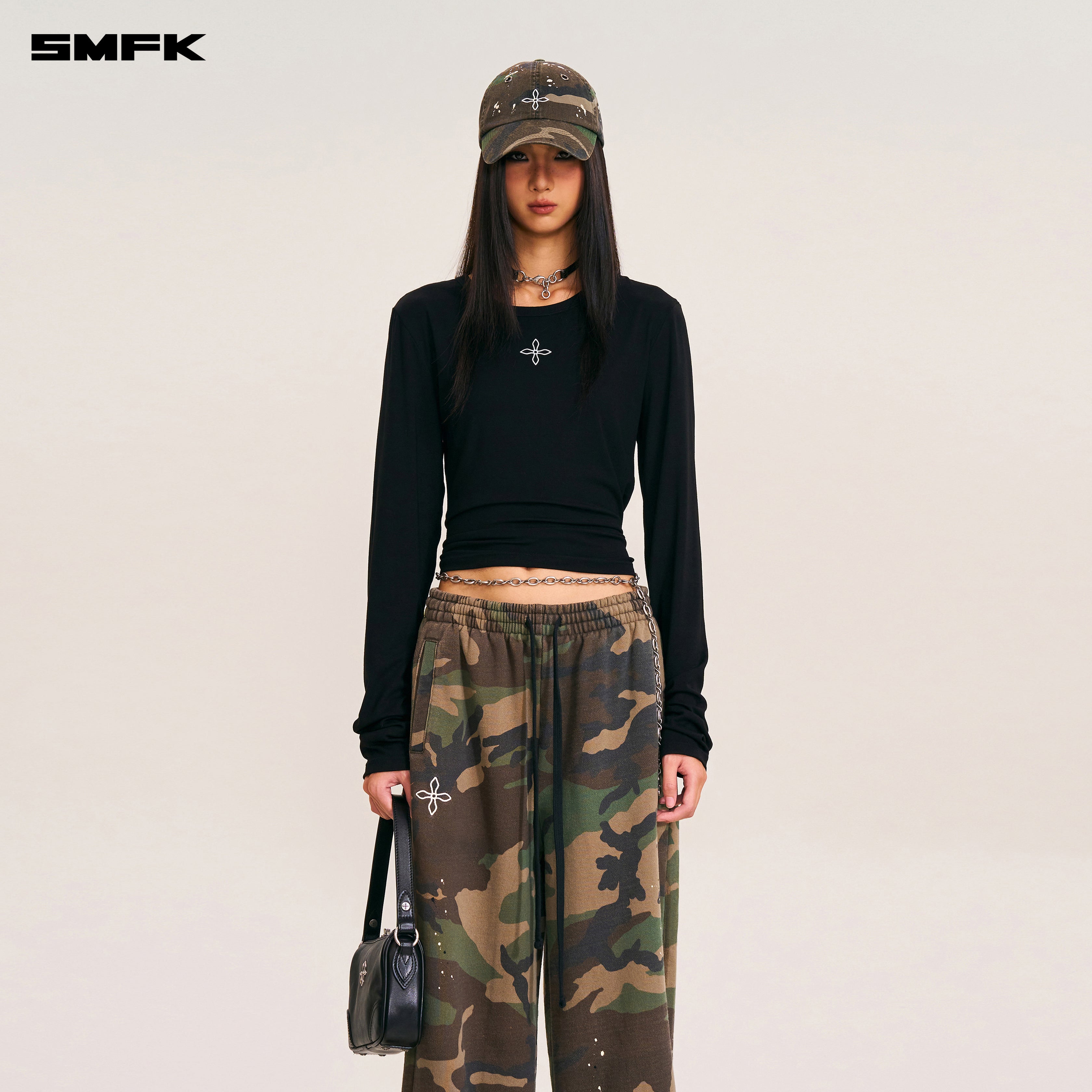 SMFK COMPASS CAMOUFLAGE GARDEN PANTSズボン COMPASS MODE CAMO TOWER SPORTS PANTS ARMY GREEN CAMOUFLAG – SMFK