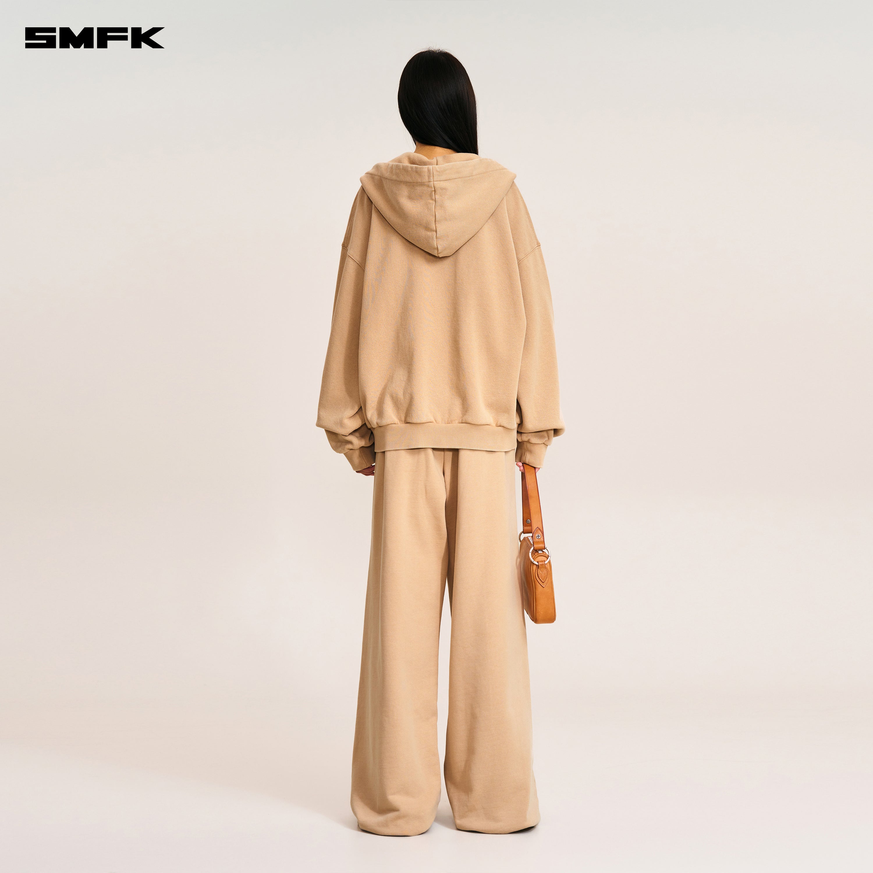 크로스 동상 타워 와이드 레그 스웨트 팬츠 사막