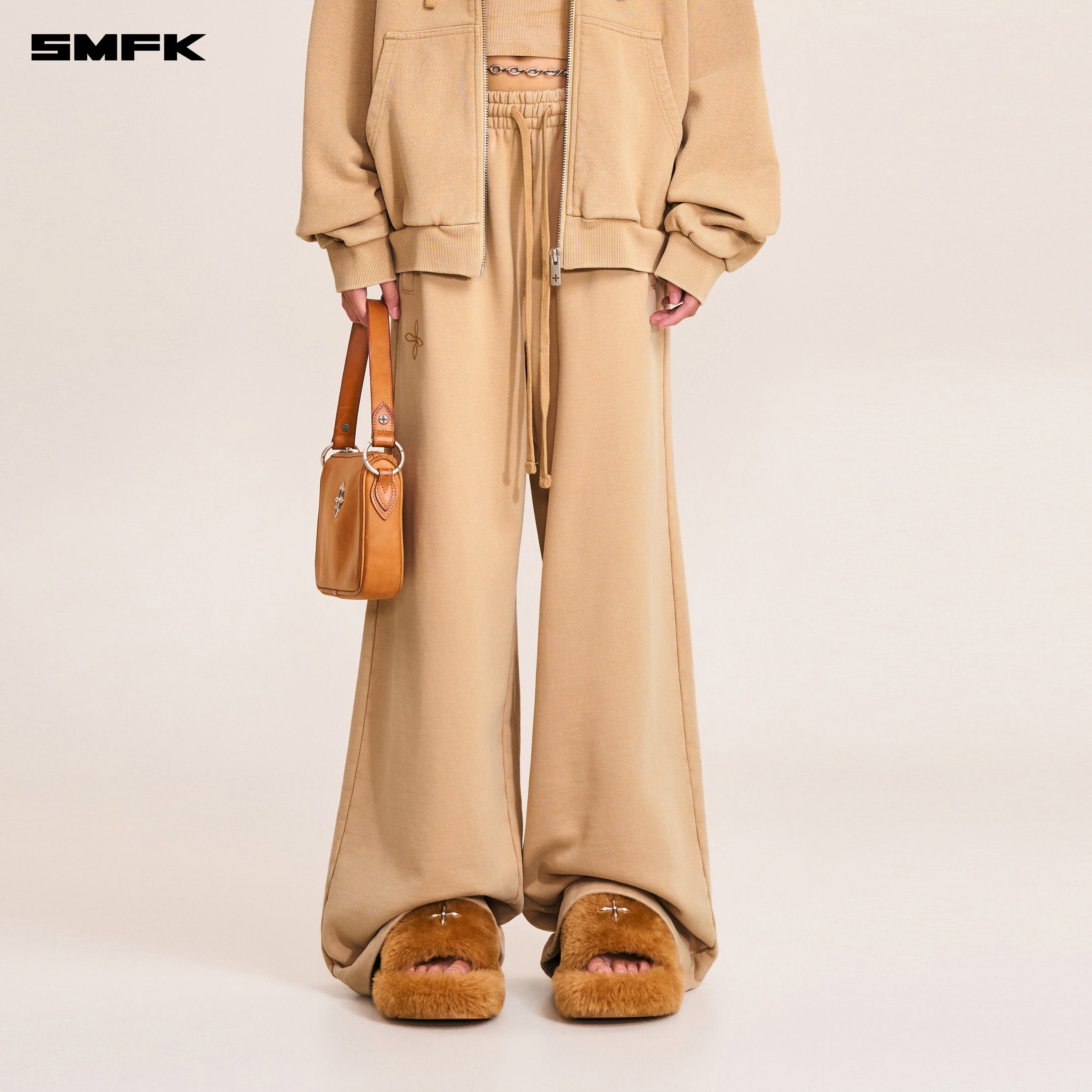 크로스 동상 타워 와이드 레그 스웨트 팬츠 사막