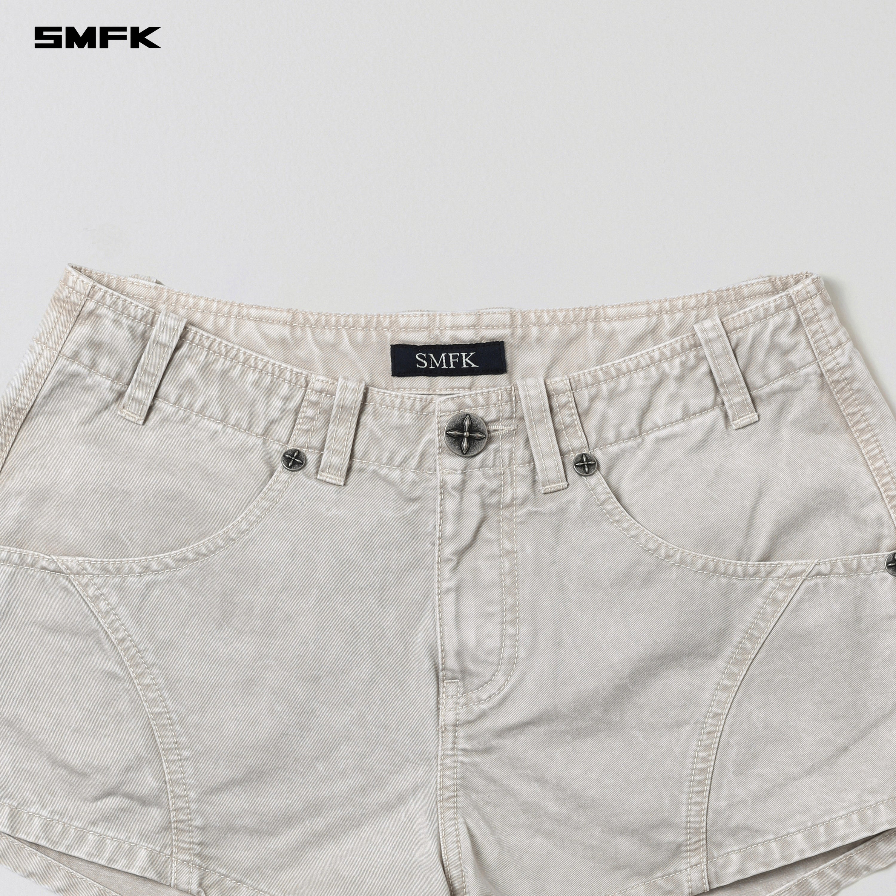 VANISH CARGO SHORTS/GARMENT DYE VANISH WHITE