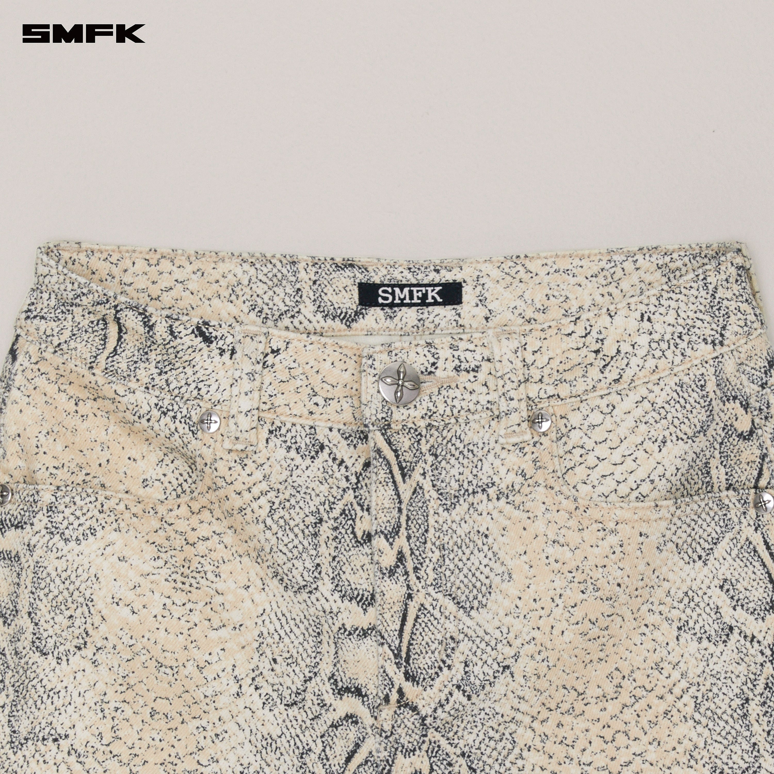 COMPASS DANCER DENIM FLAT SHORTS MIRAGE COBRA