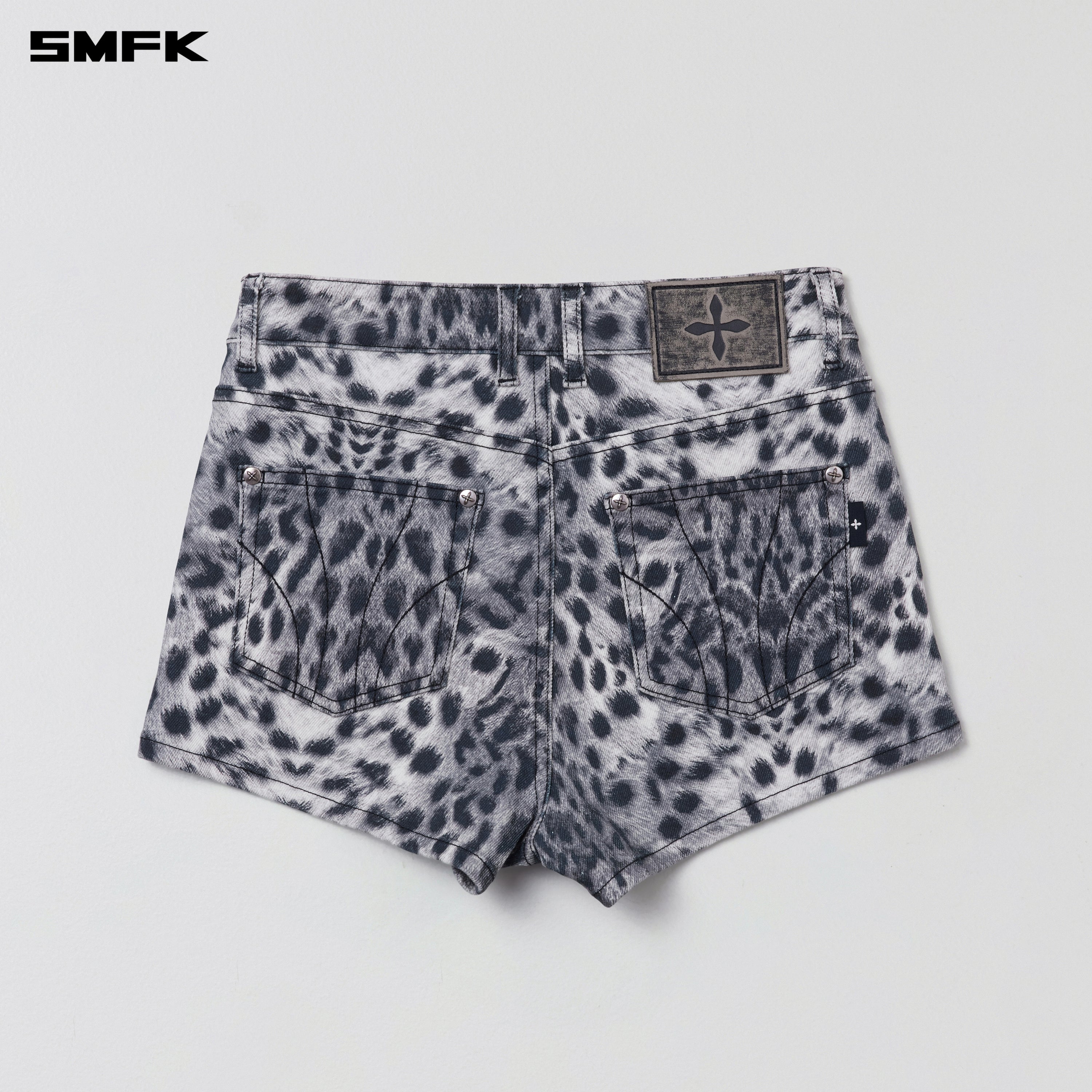 COMPASS DANCER DENIM FLAT SHORTS MIRAGE LEOPARD