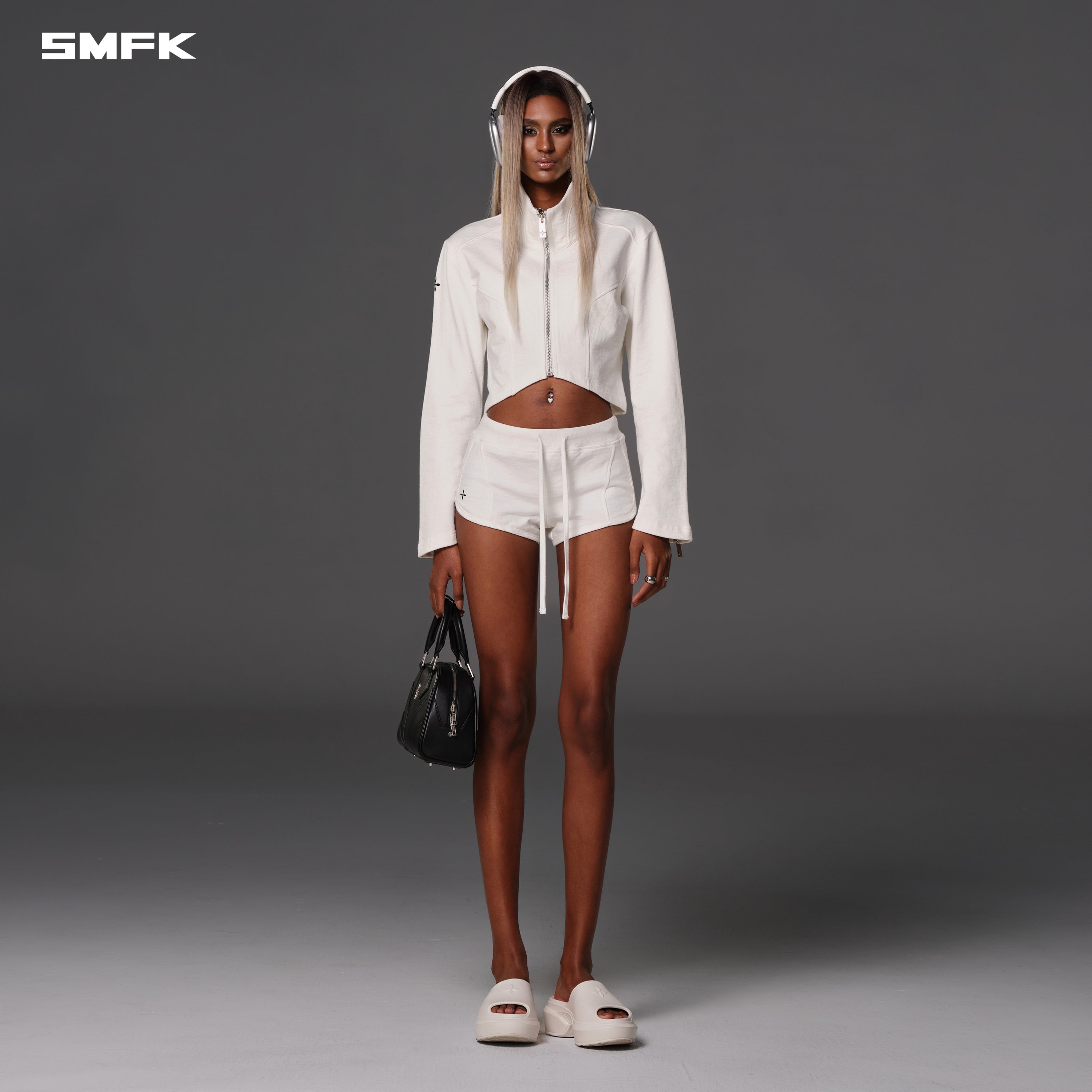 PERMANENT SLIM SUPER SHORTS/COTTON WOOL CLOUD WHITE