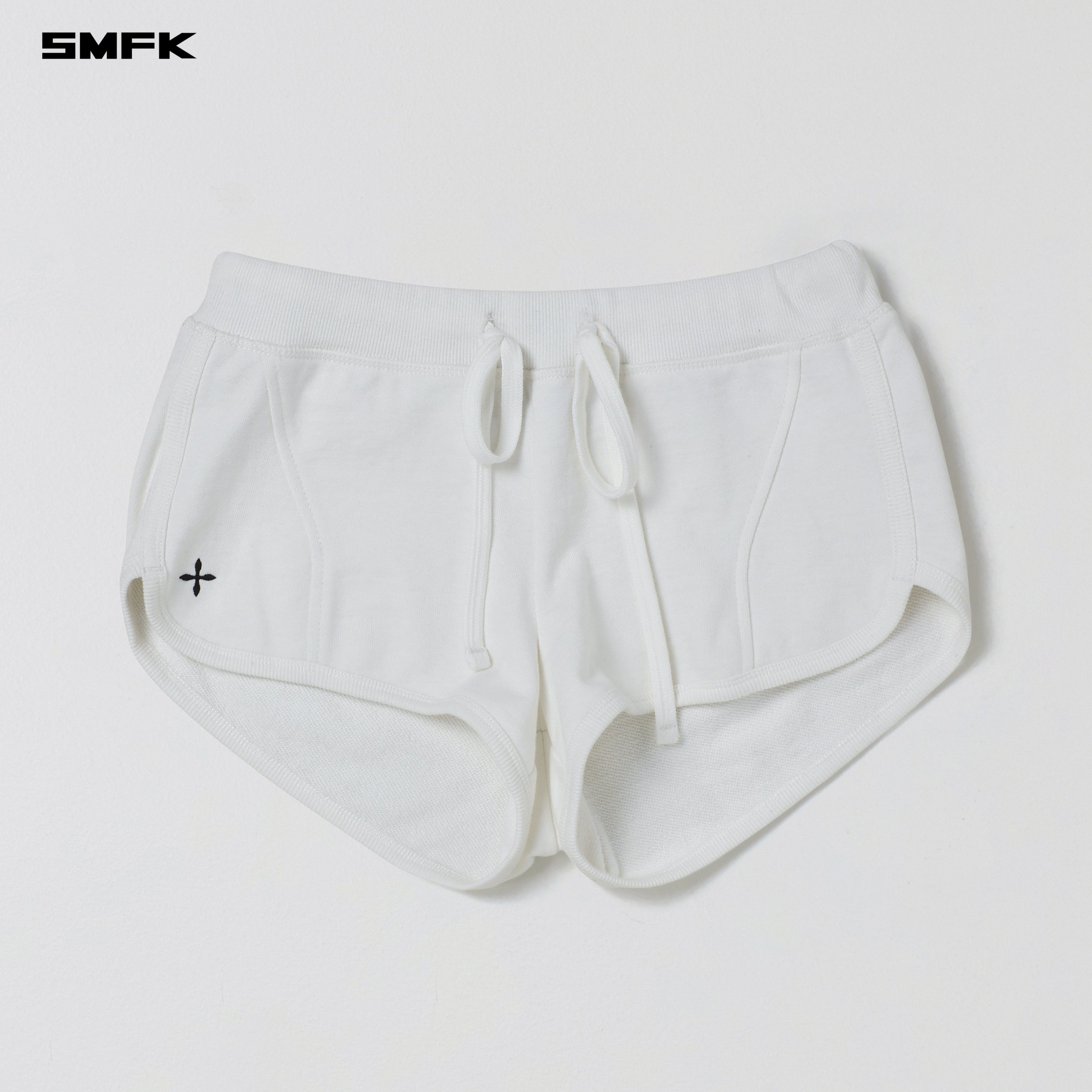 PERMANENT SLIM SUPER SHORTS/COTTON WOOL CLOUD WHITE