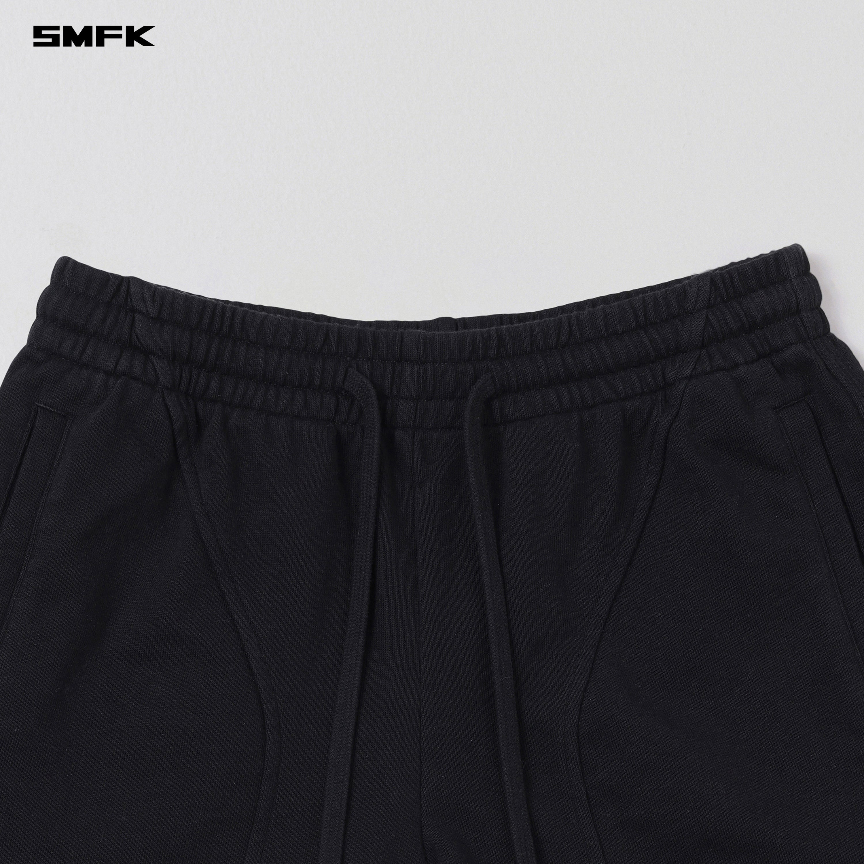 PERMANENT PRISM SHORTS/COTTON WOOL WILD BLACK