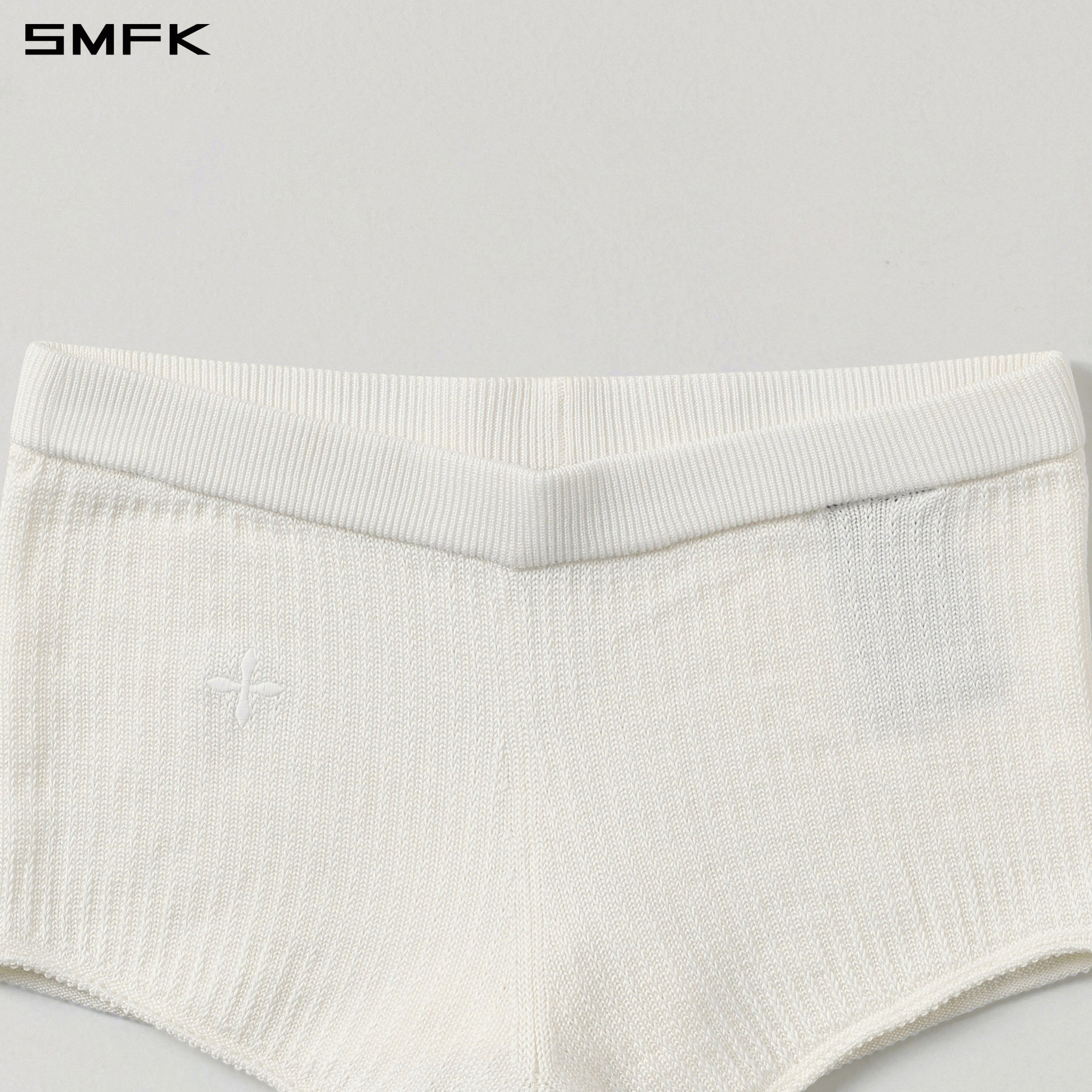 MYTH SEER STRT KNIT SHORTS/TENCEL+SILK CLOUD WHITE