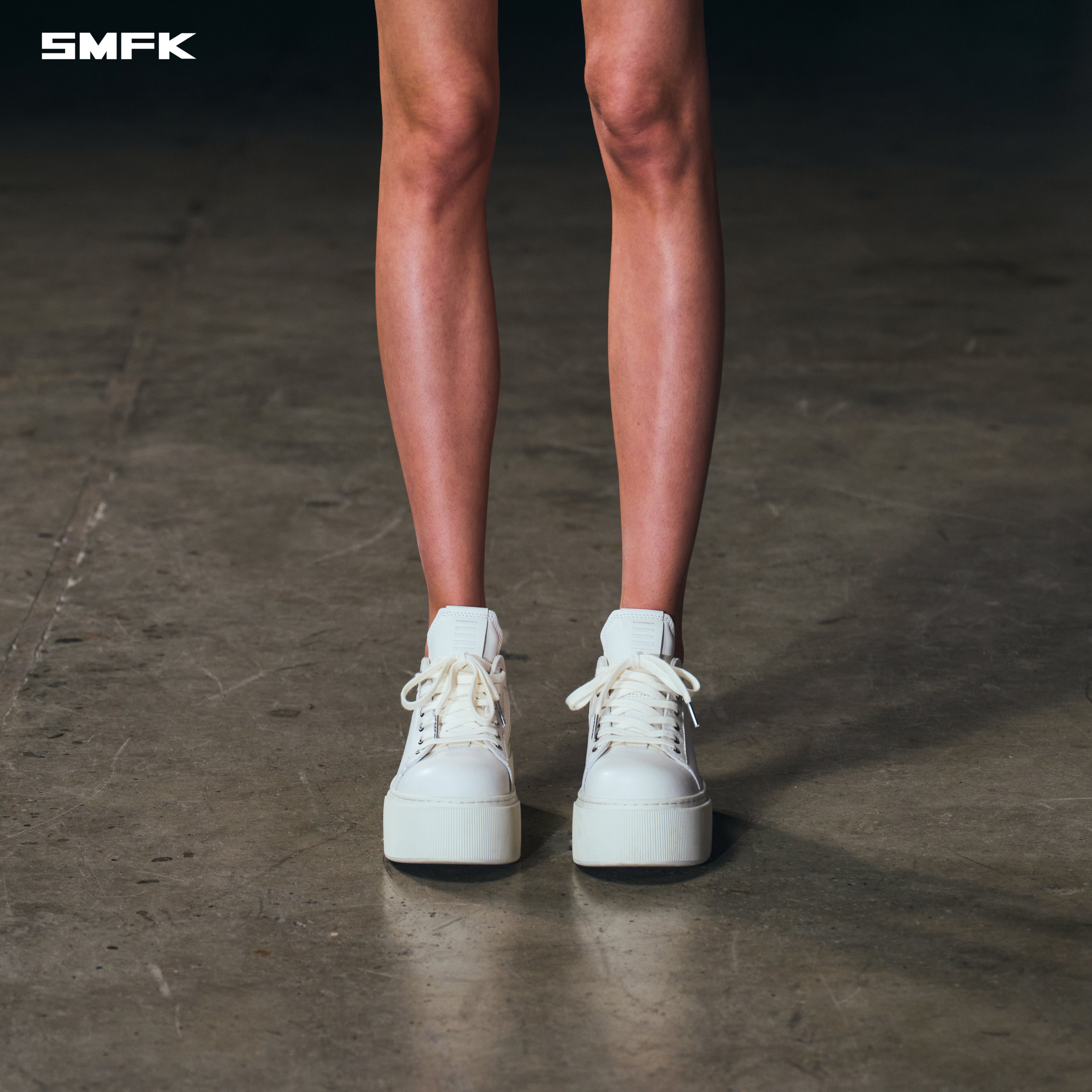 【新品】smfk compass skaterスケートスニーカーホワイトレザー COMPASS MODE THICK LEATHER SNEAKER/COW LEATHER CLOUD WHITE – SMFK