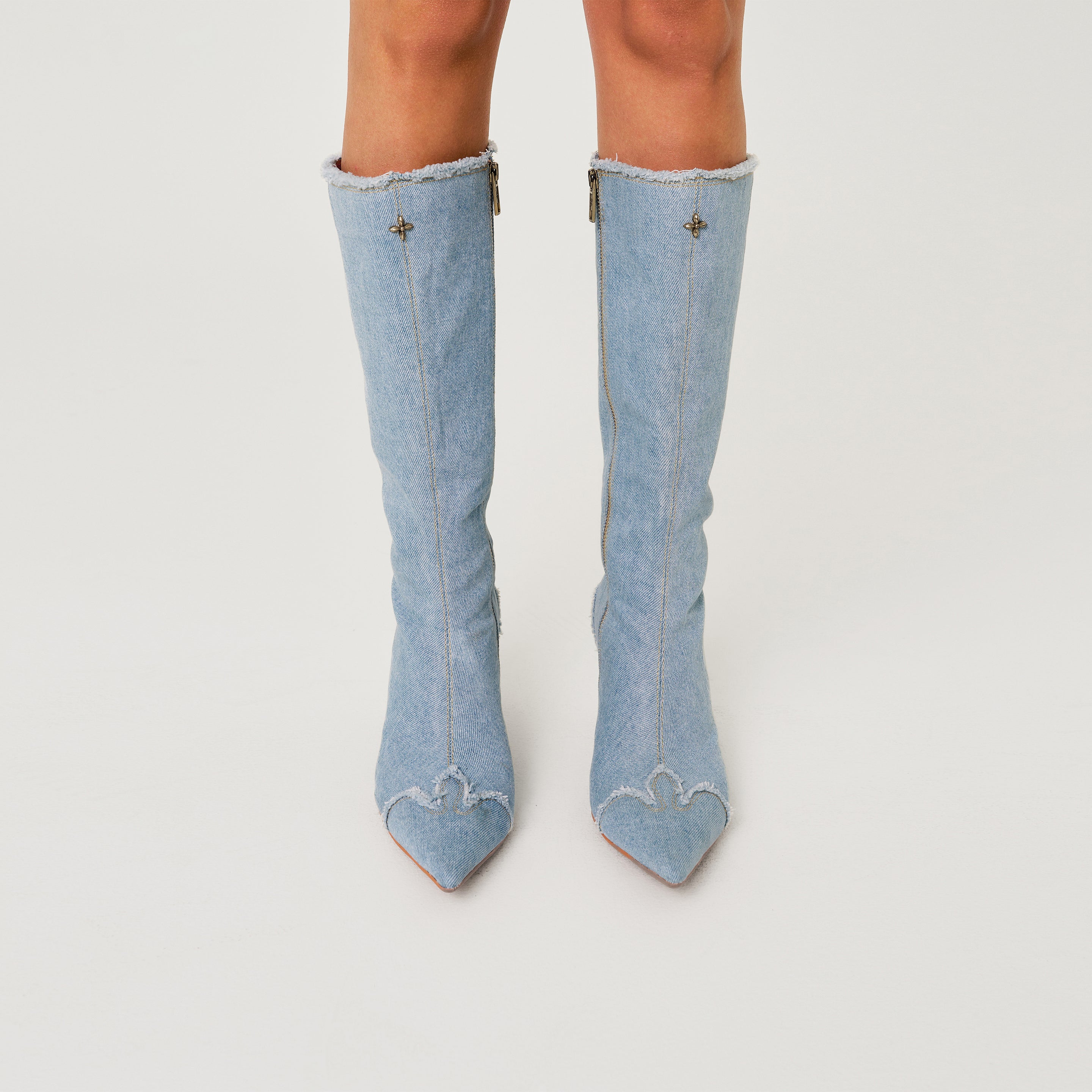 SHOES – SMFK Official