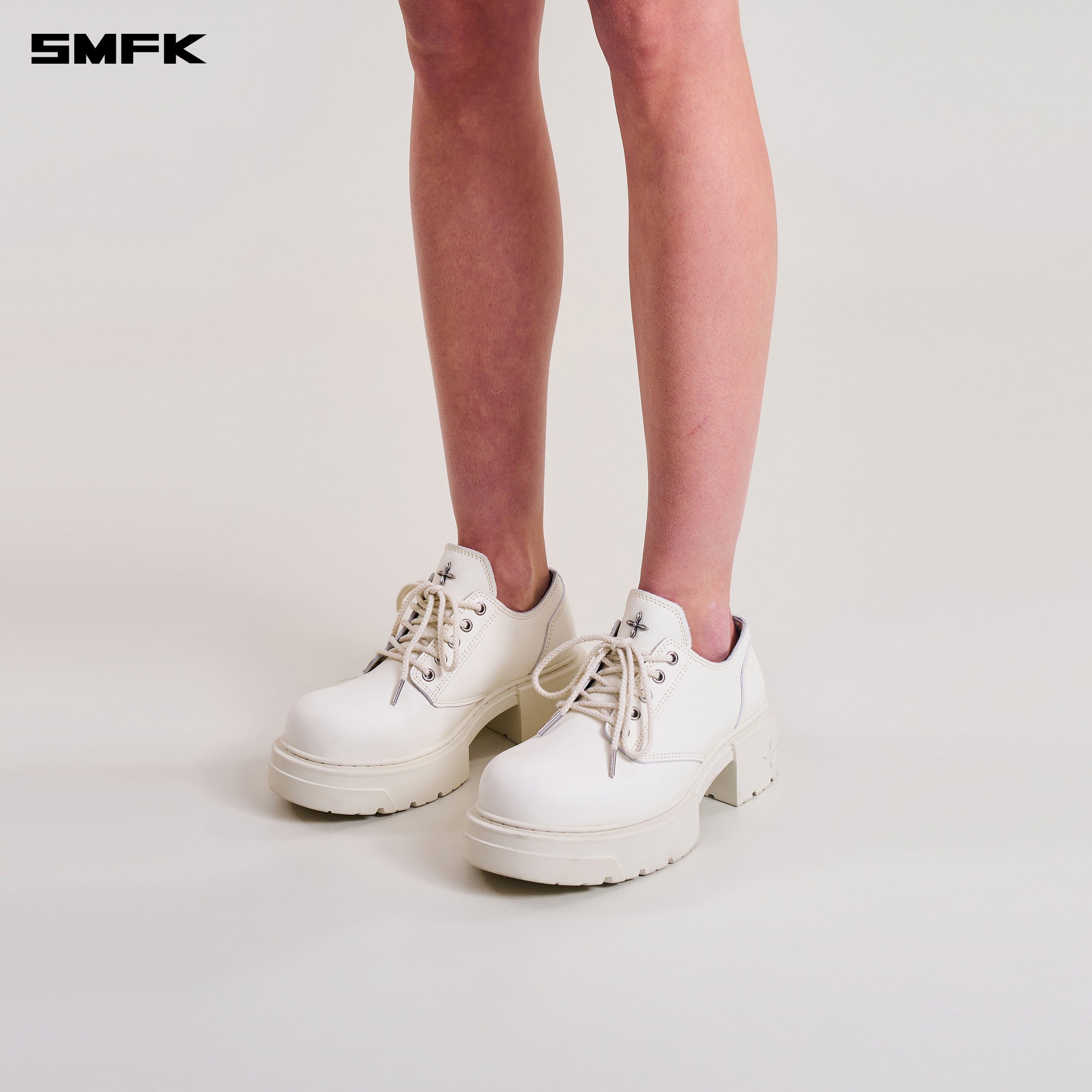 COMPASS MODE DERBY/LEATHER CLOUD WHITE