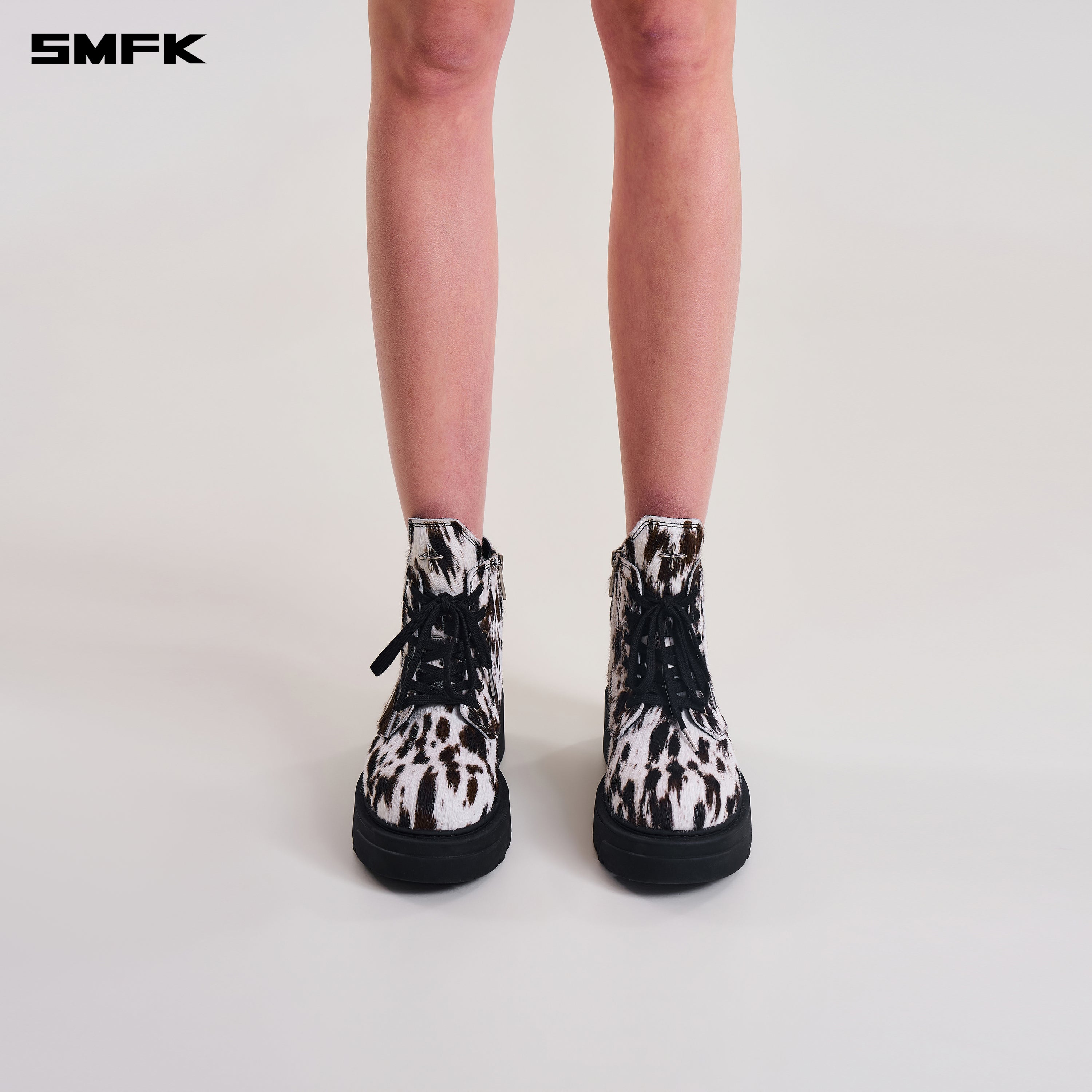 COMPASS MODE RIDER BOOTS/FUR BLACK WHITE INK