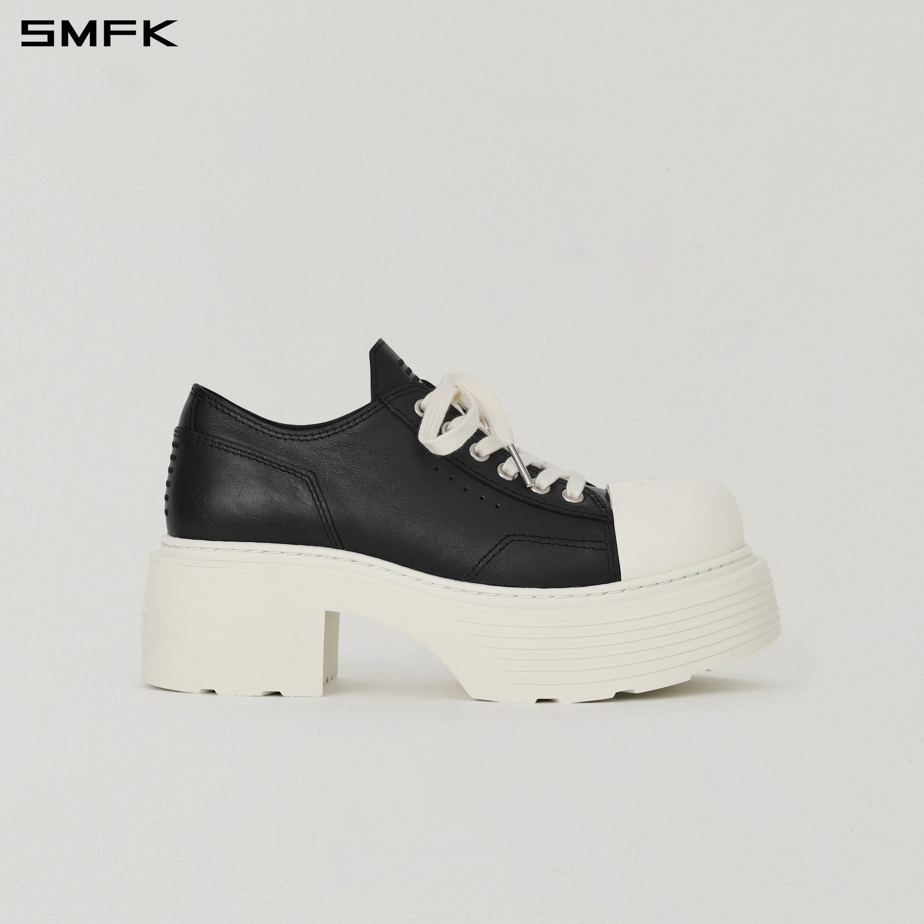 CORE LEATHER SNEAKER/THICK BLACK WHITE
