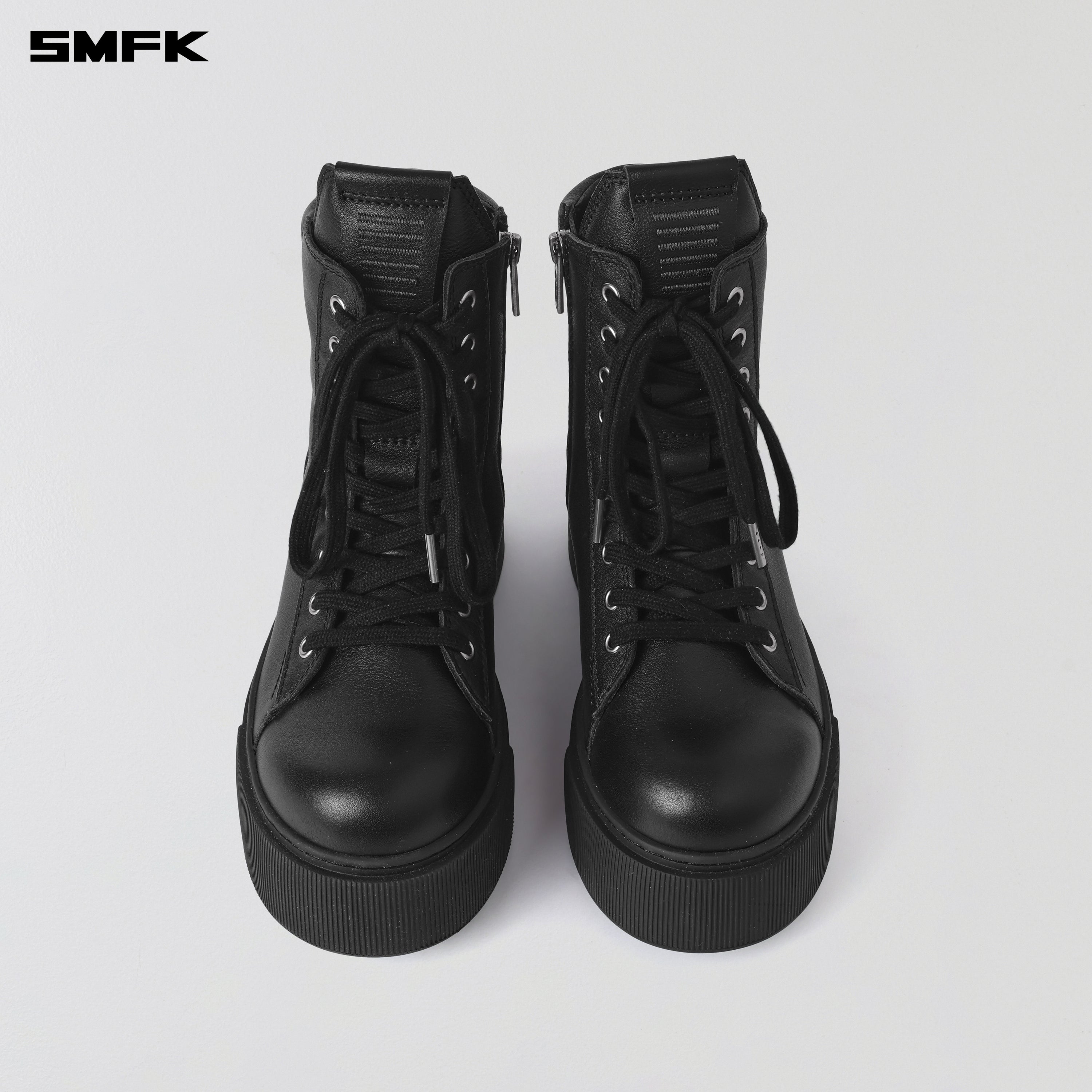 RUSH BOXING MID BOOTS WILD BLACK