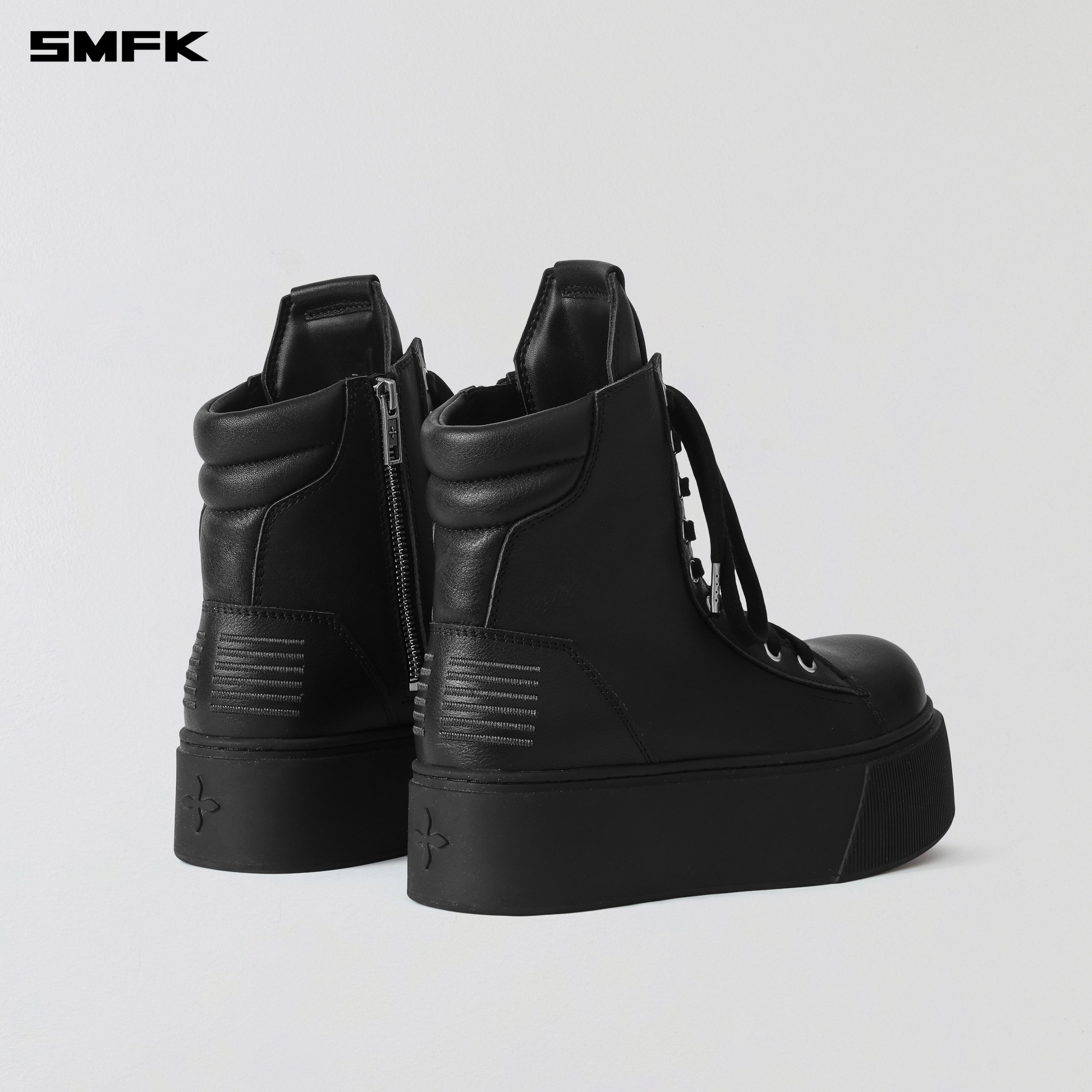 RUSH BOXING MID BOOTS WILD BLACK