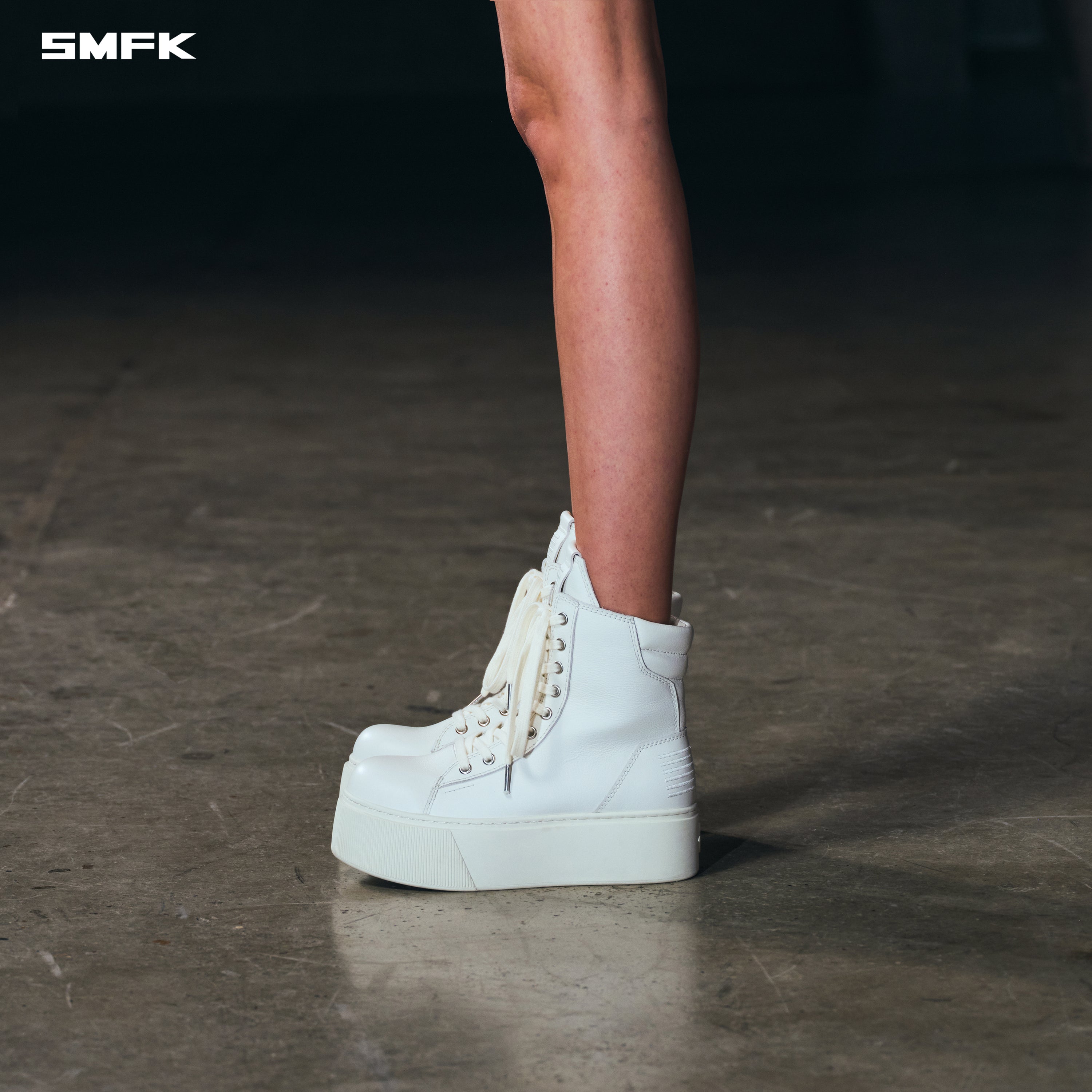 RUSH BOXING MID BOOTS CLOUD WHITE